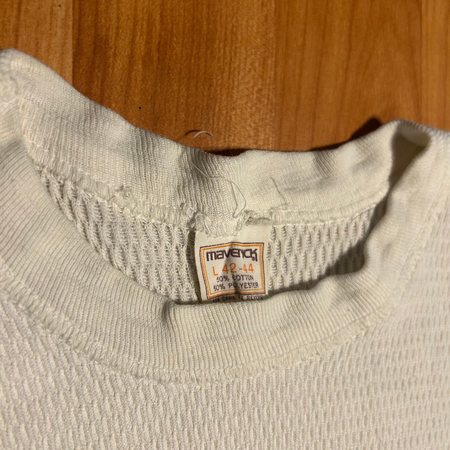 80's Maverick White Waffle Knit Thermal 50/50 Cotton Polyester Longsleeve Shirt - XSmall - 16" x 24"