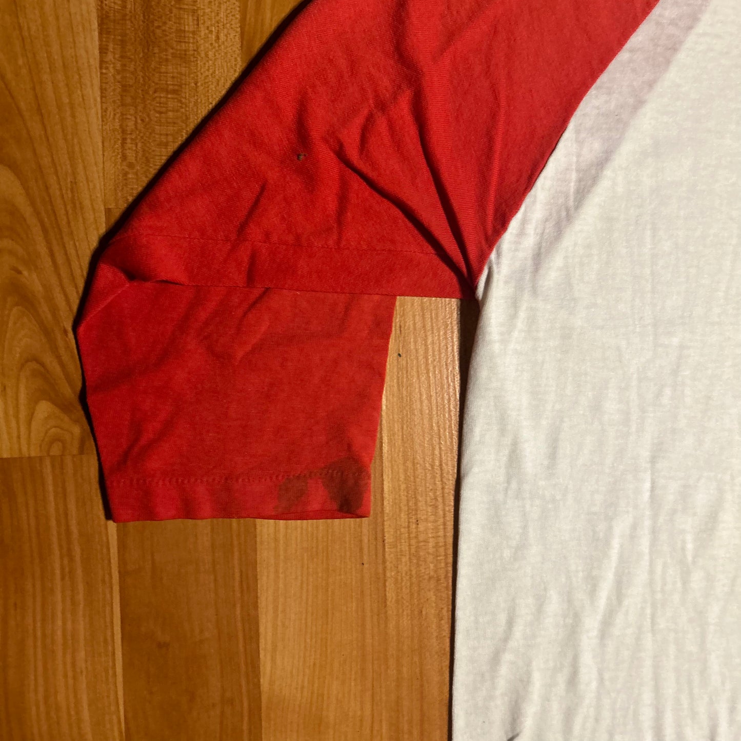 80's Russell Athletics Blank Red Raglan Baseball Shirt - Medium - 20" x 29"