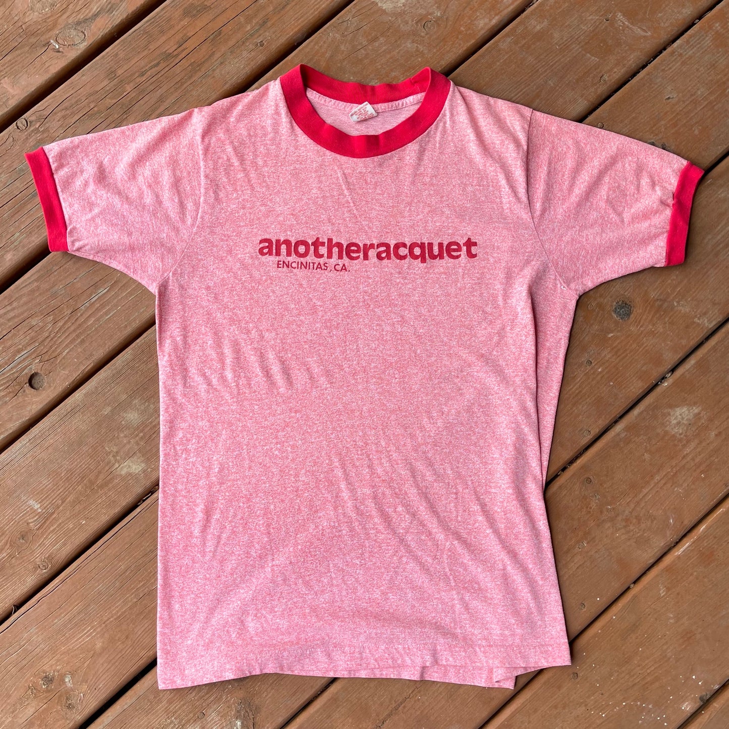 La camiseta Vintage Anotheracquet Ringer se ajusta como M