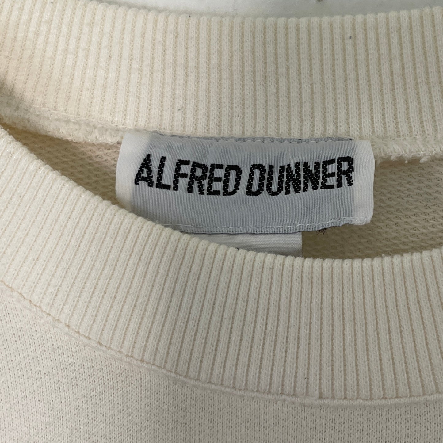 Flower Cross Crewneck - L