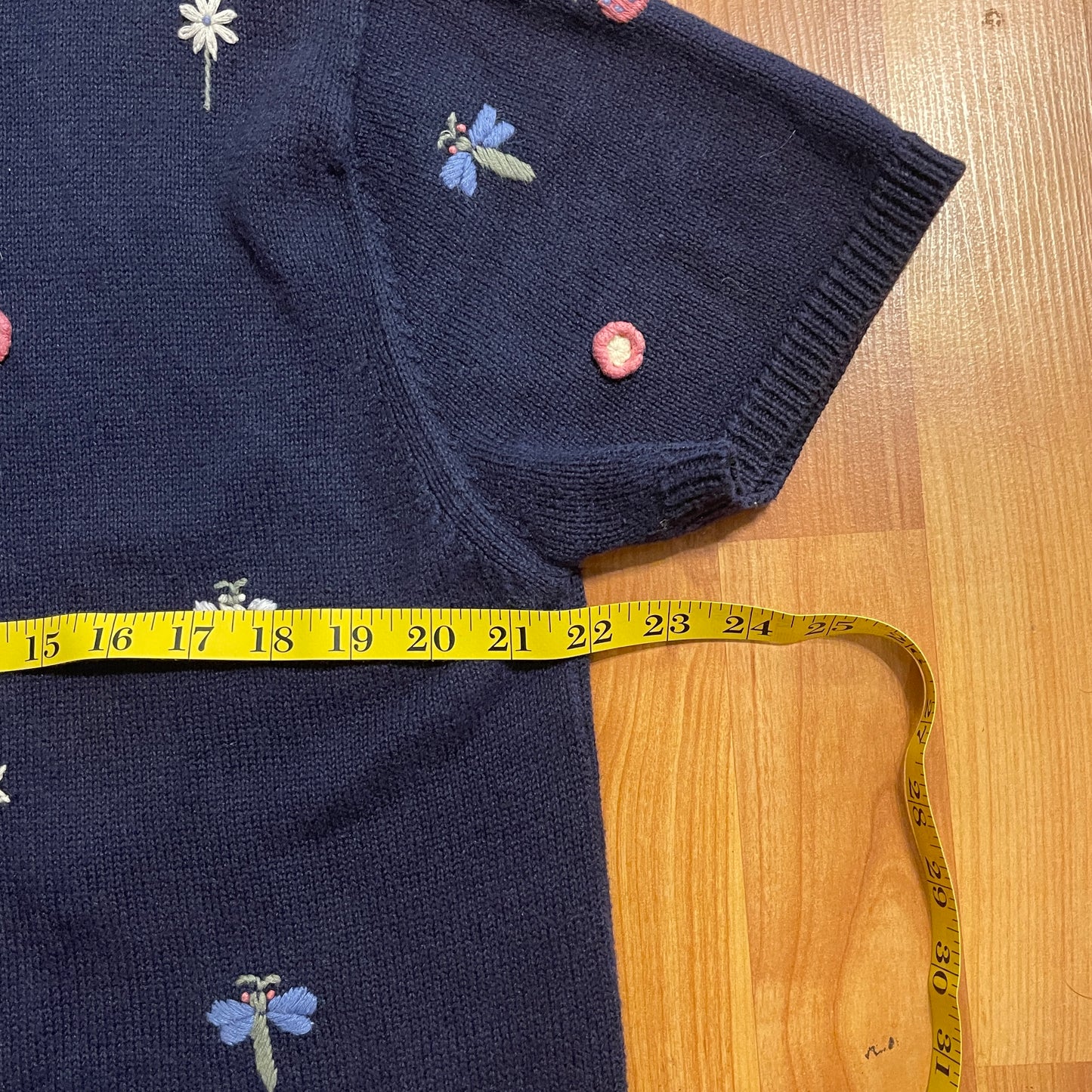 Northern Reflections Short Sleeve Sweater - L