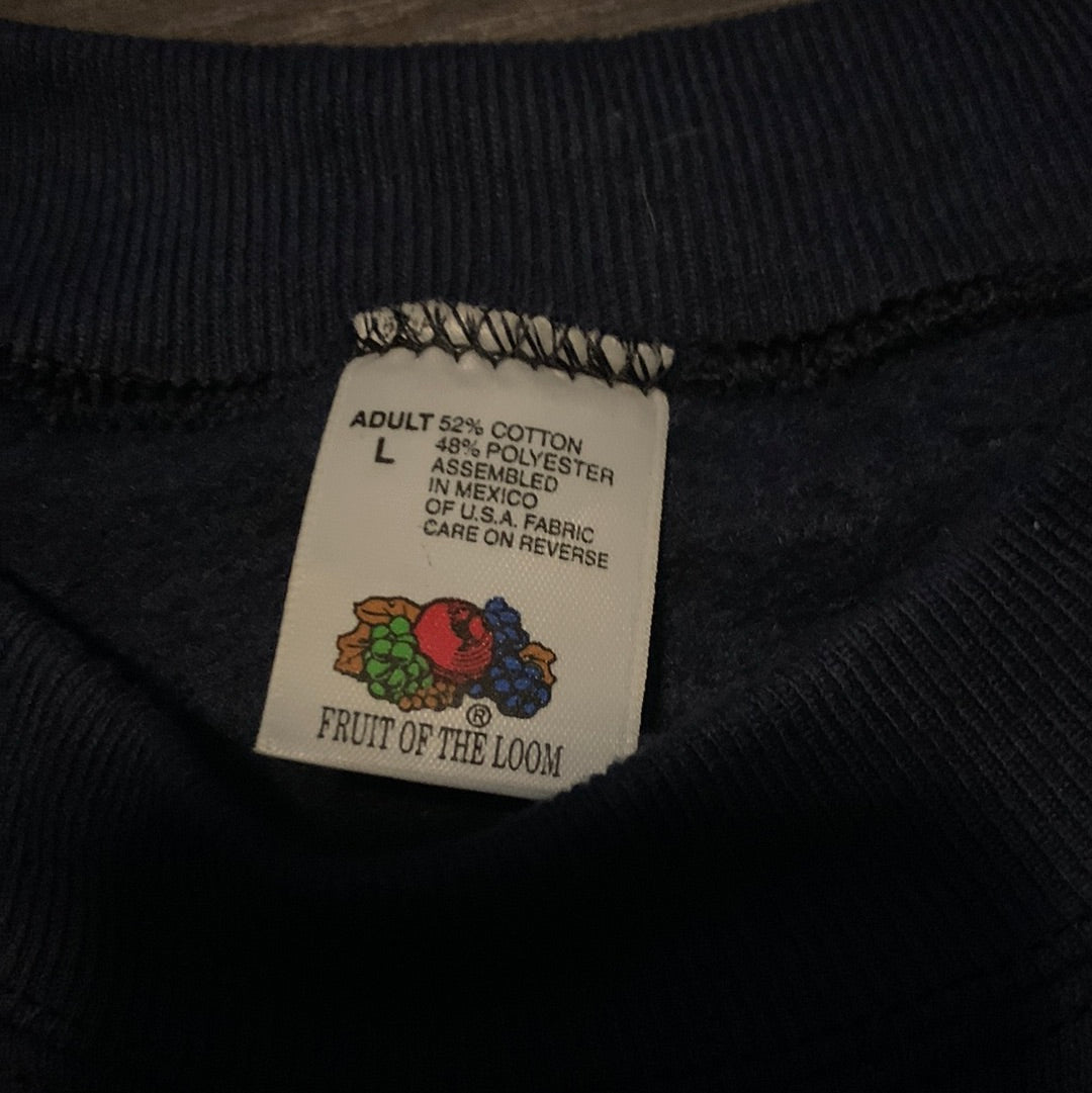 El mejor cuello redondo del abuelo de los 90 - 24.5 "x 25.5"