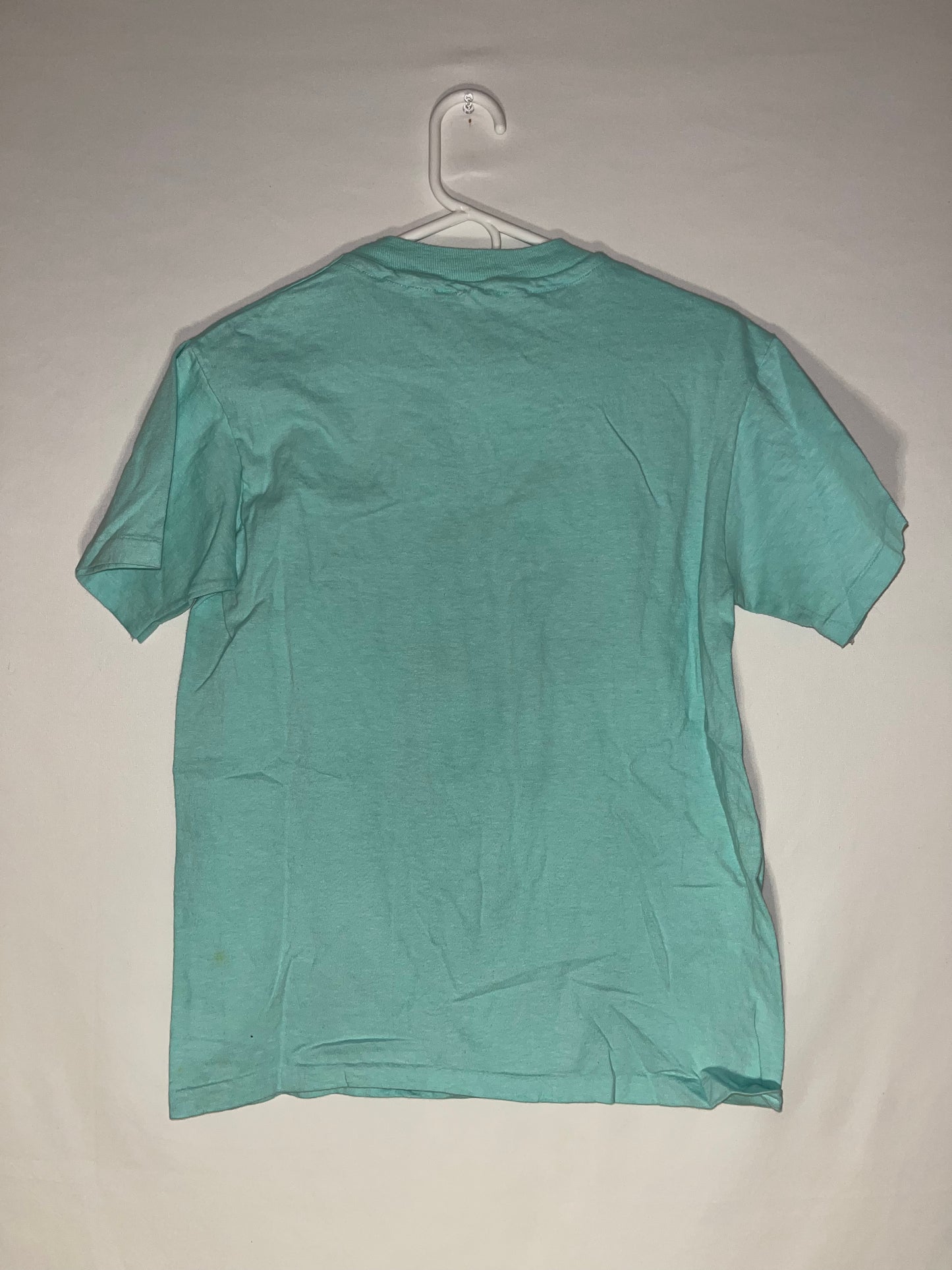 80/90's Sea Otter Tshirt - Small - 18” x 25”