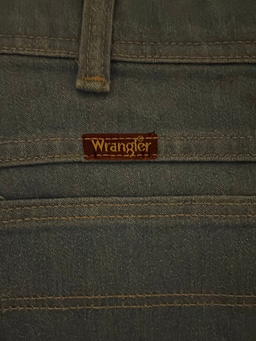Vaqueros Wrangler de los 80 - 34” x 32”