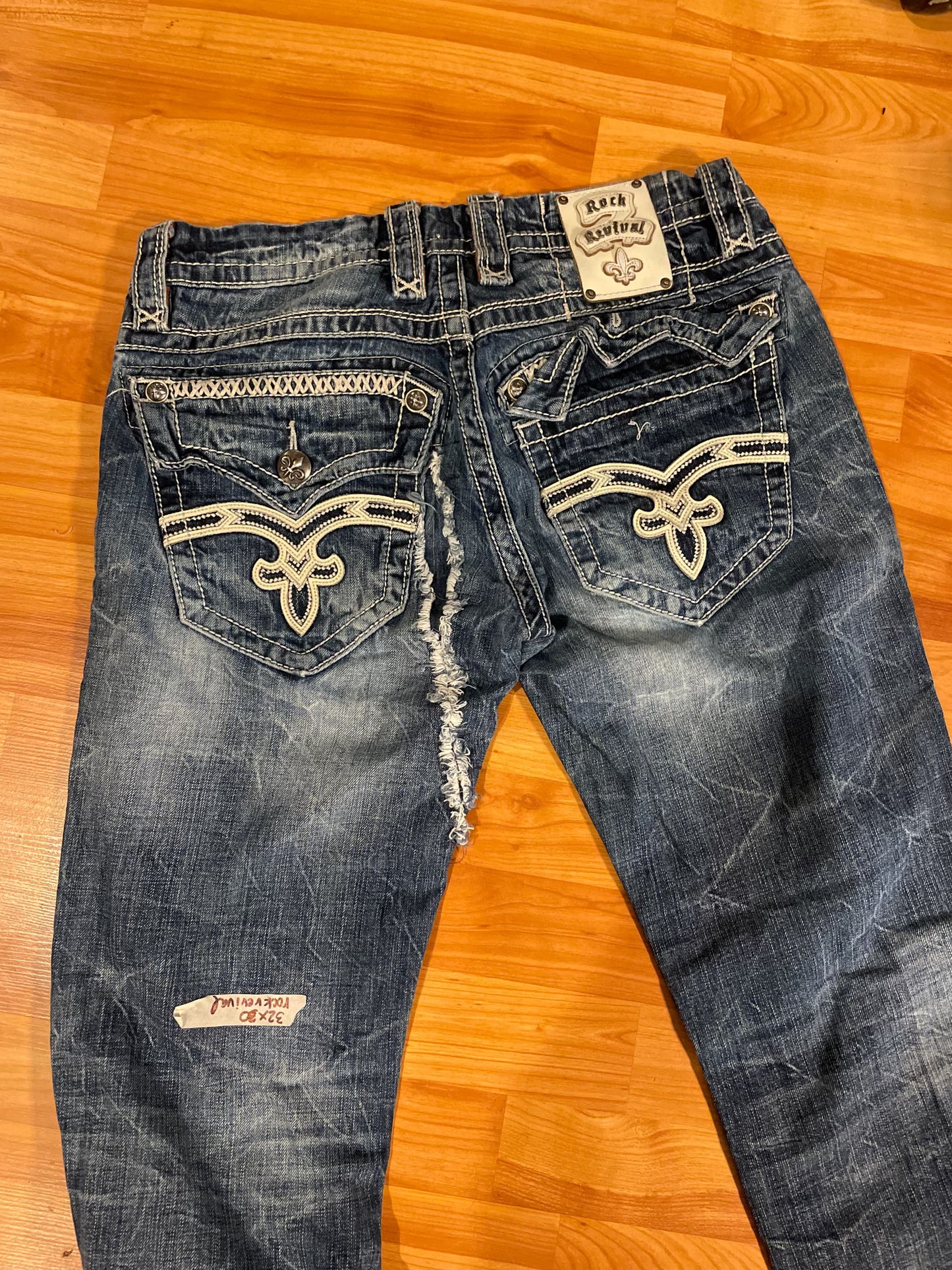 Rock Revival Jeans - 32” x 30”