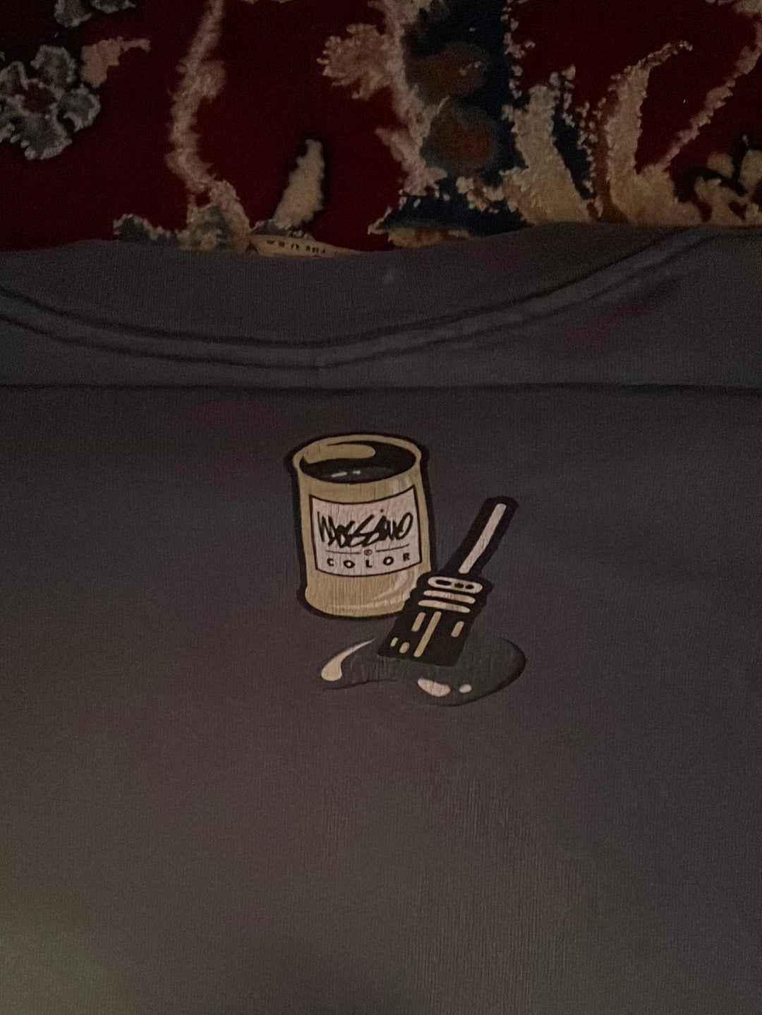 El acabado Mossimo Fine de los 90 cubre todas las camisetas - 25" x 31"
