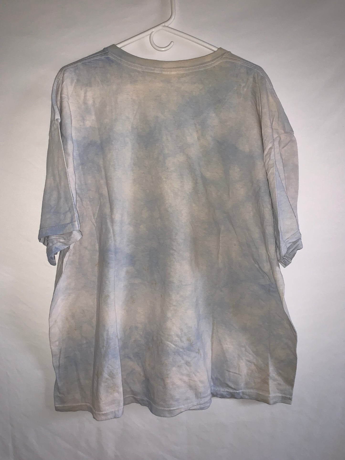 Wolf Tshirt Tie Dye - XLarge - 25” x 26.5”