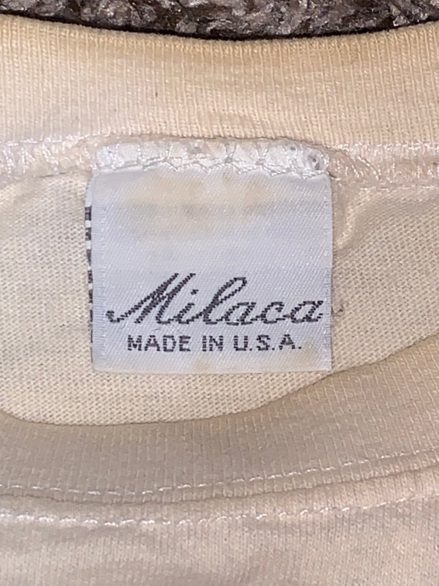 Camiseta de jóvenes en peligro de extinción de los 90 - Grande - 23.5 "x 31.5"
