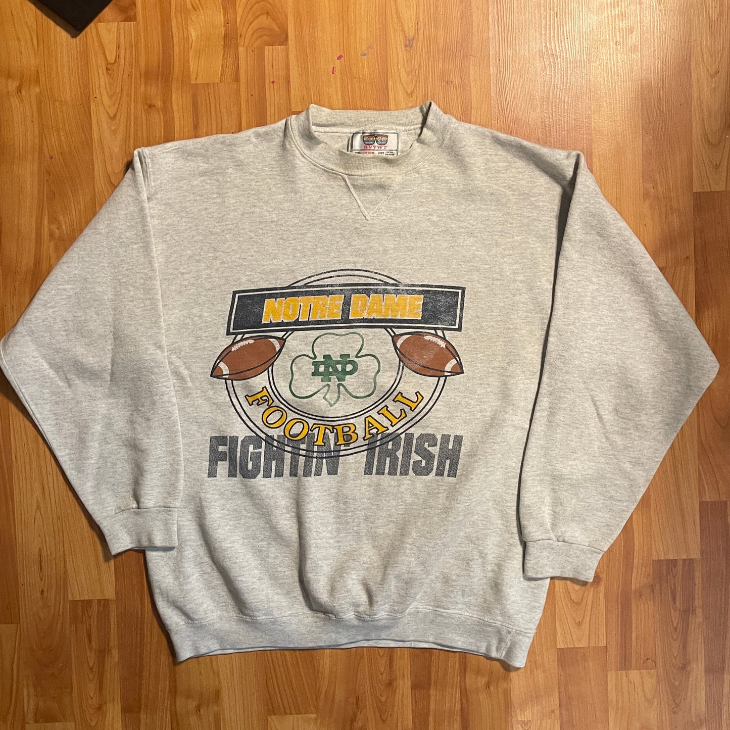 Cuello redondo de fútbol Notre Dame de los años 90 - 23" x 28"