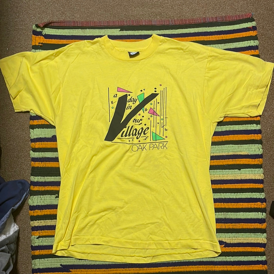 90's Screen stars Oak Park Tshirt - Large - 22" x 28"