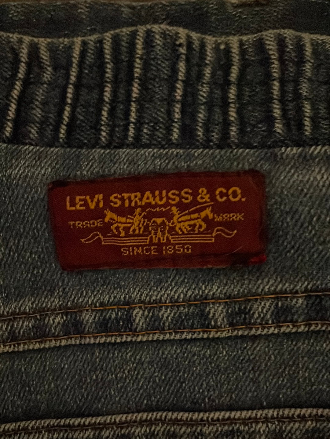 Elástico Levi de los 90 - 40" x 30"