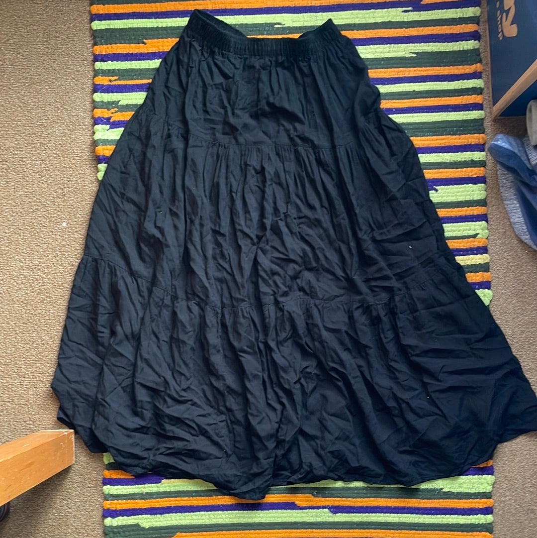 90's Clio Rayon Skirt - 24" x 34"