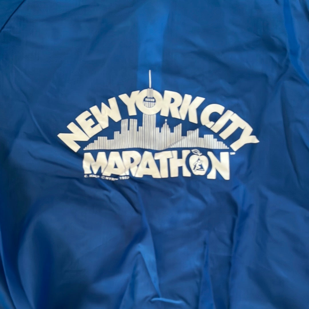 Chaqueta de nylon de maratón de Nueva York de los años 80 - 23.5 "x 27.5"