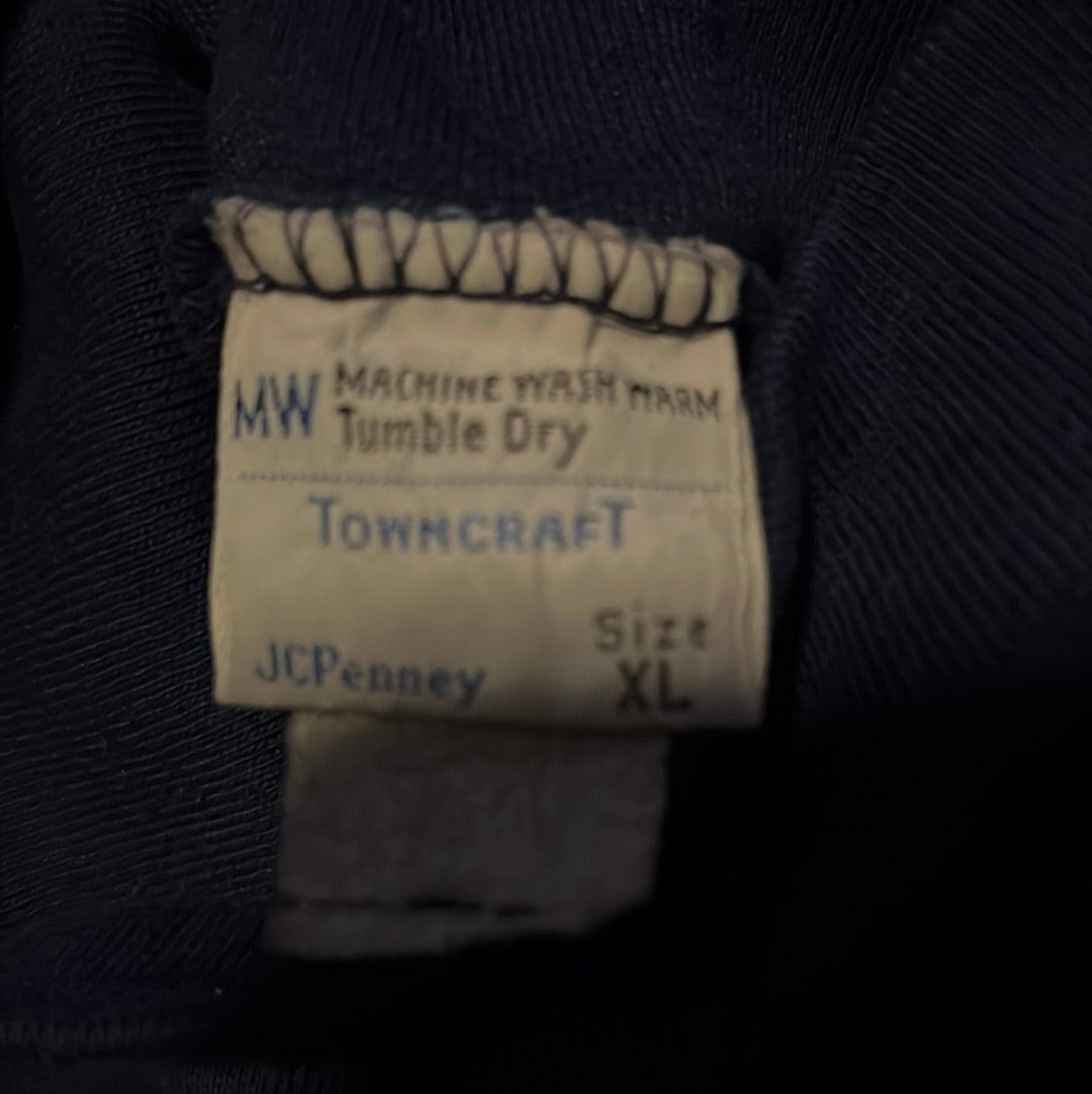 Camiseta de cuello alto JCPenney de los años 70 - 20" x 28"