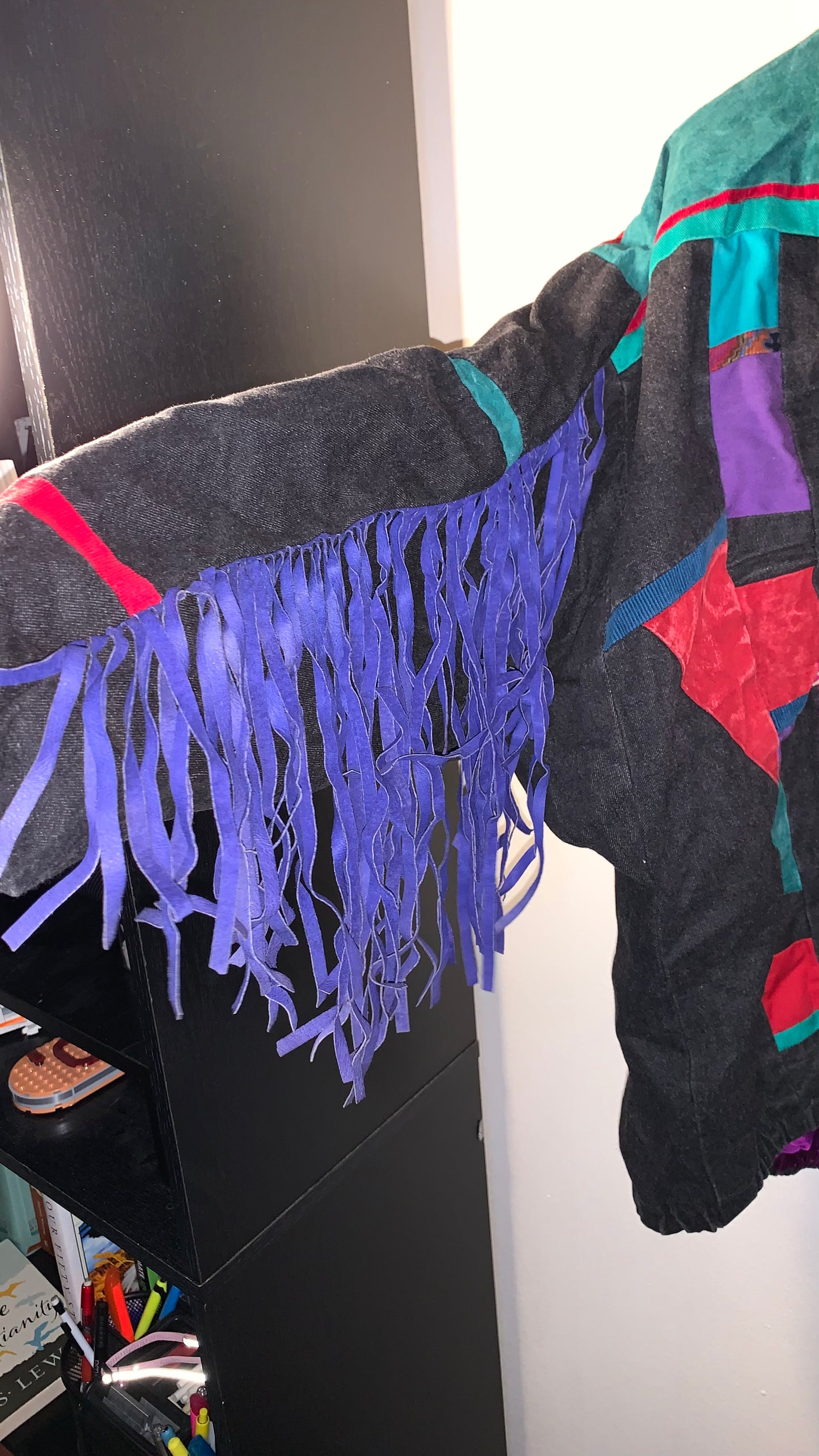 Chaqueta Funky Fringe Swag - Grande - 22.5” x 24”