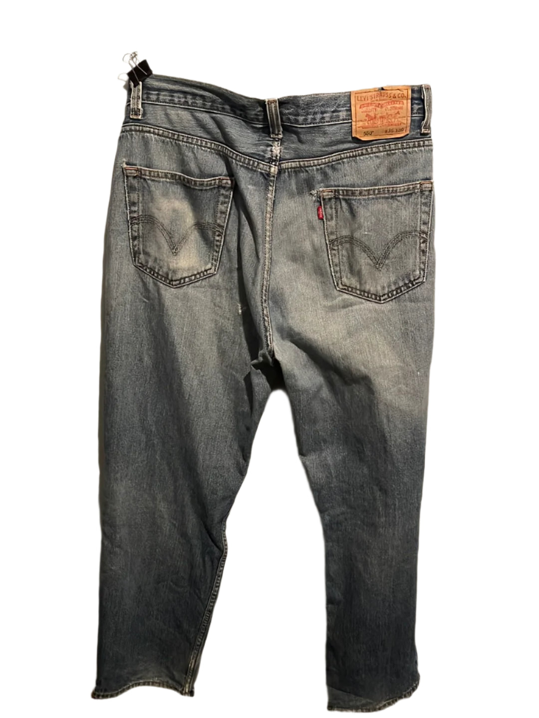 Levi 560 - 36” x 30”