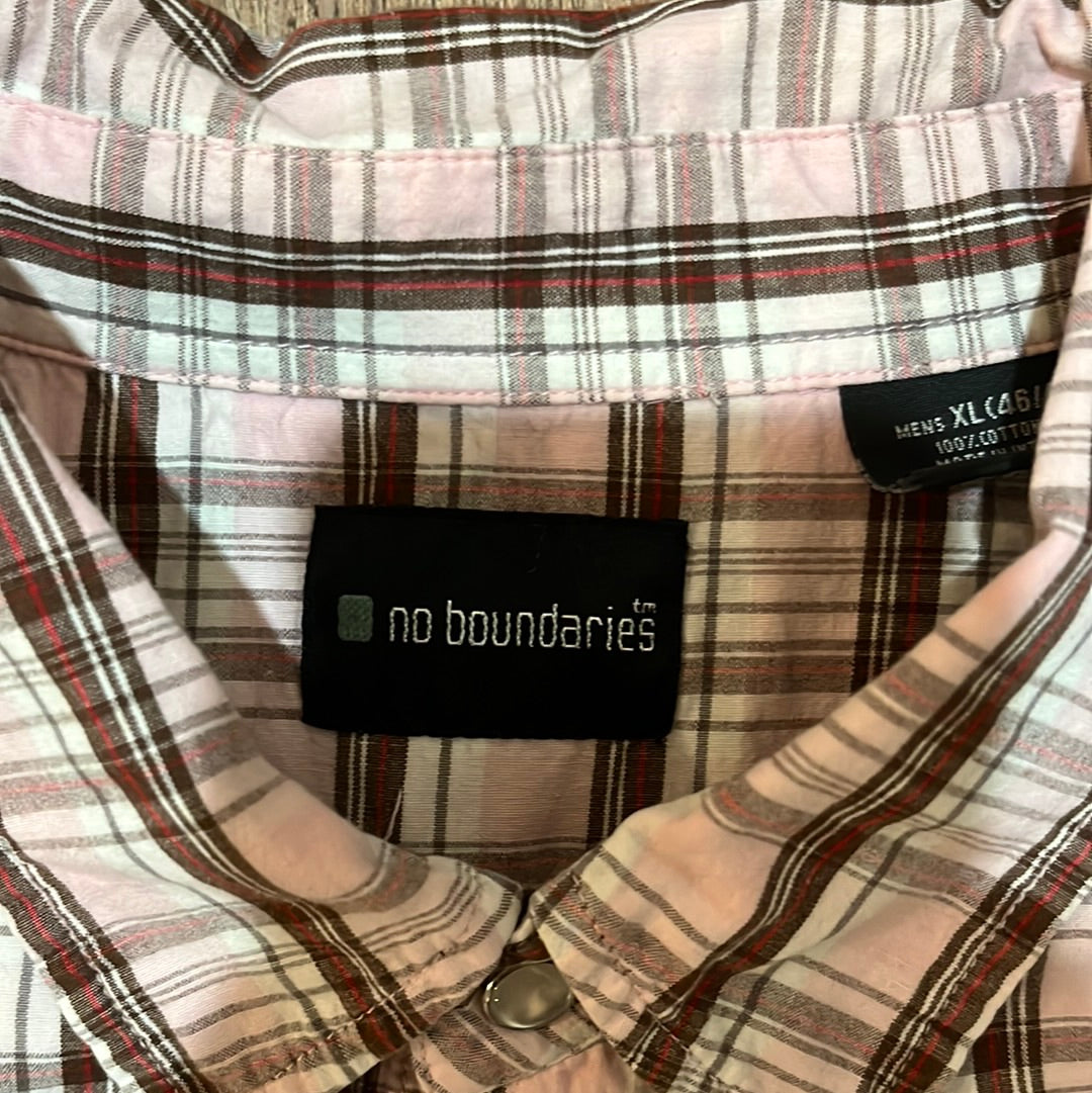 No Boundaries Pearl Snap - XLarge - 26” x 32”