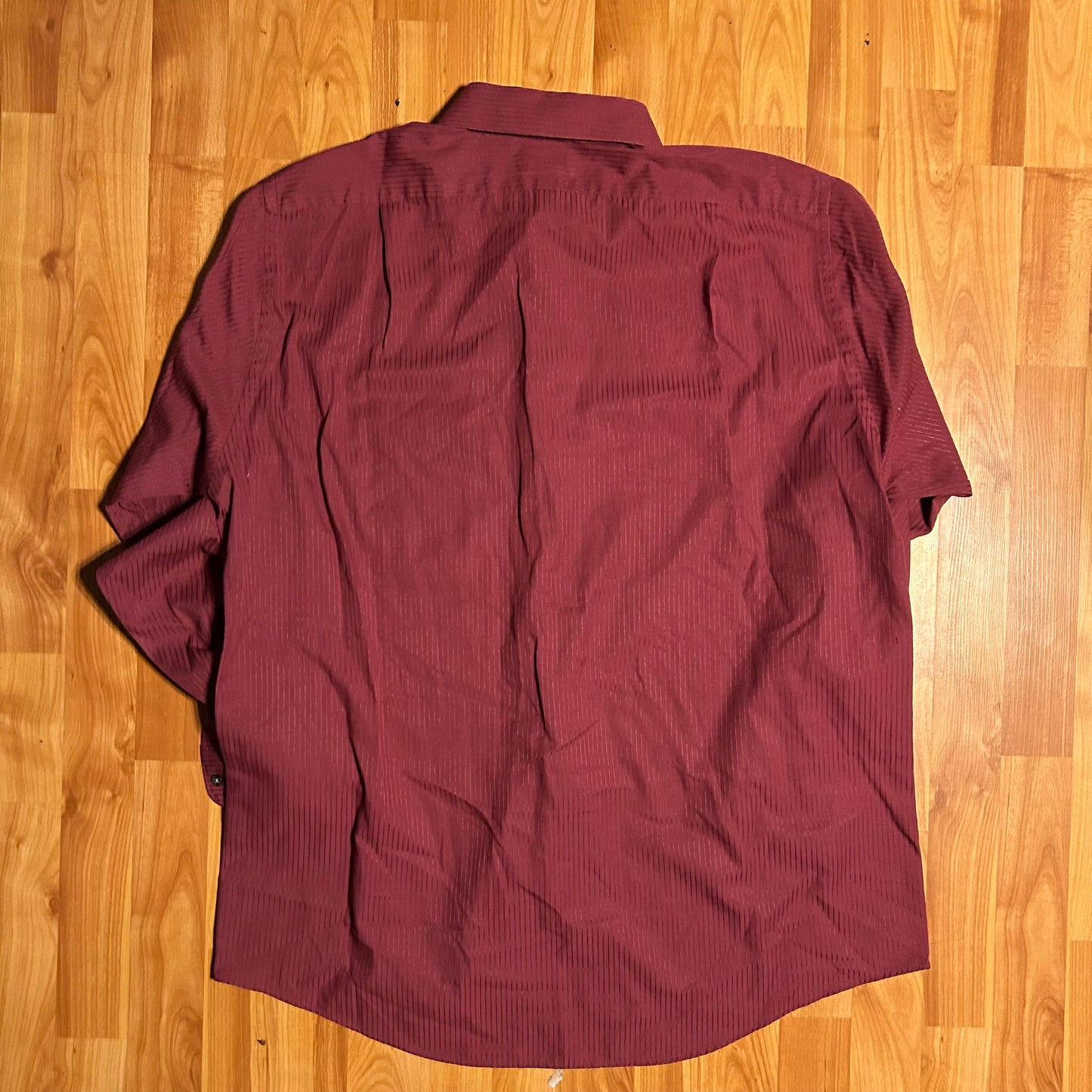 Van Heusen Poly Cotton Satin Stripe Red Button Up Down Wrinkle Free Dress Shirt - XLarge - 24” x 30”