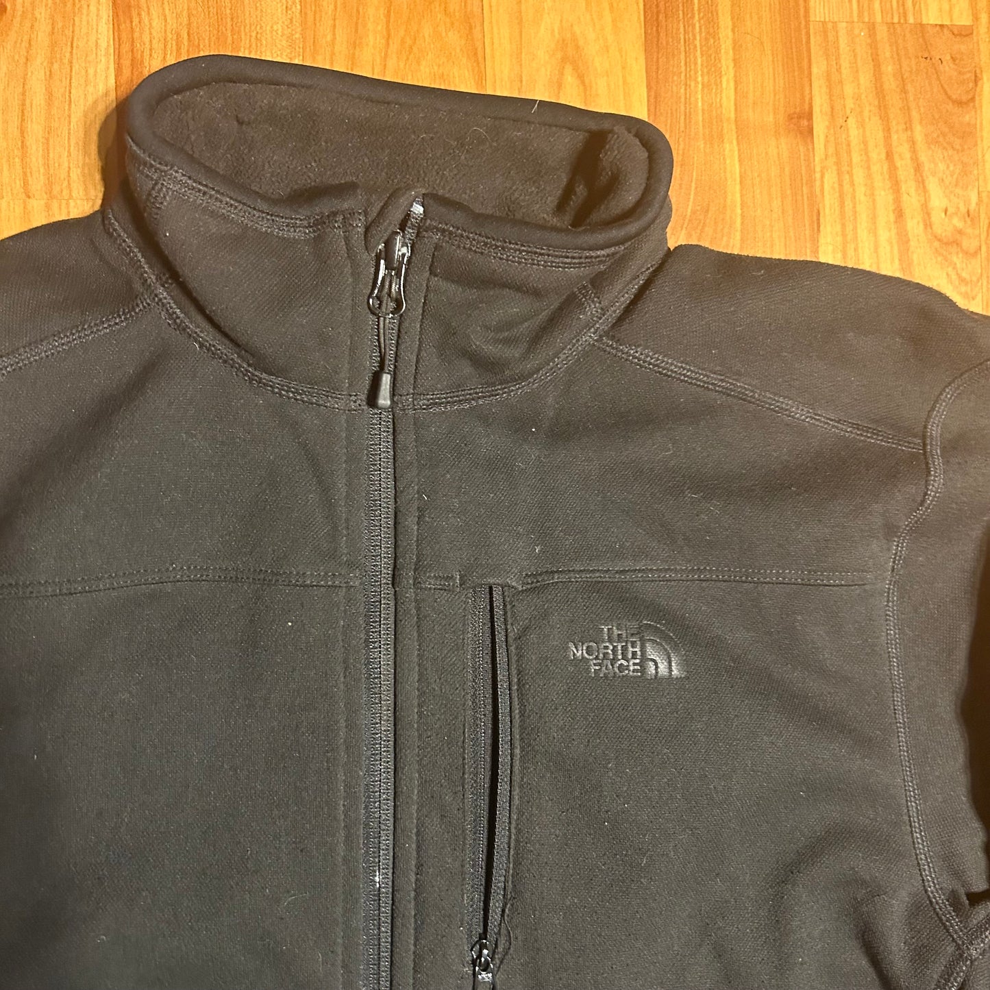 The North Face Fleece Zip Up - Medium - 21” x 27”