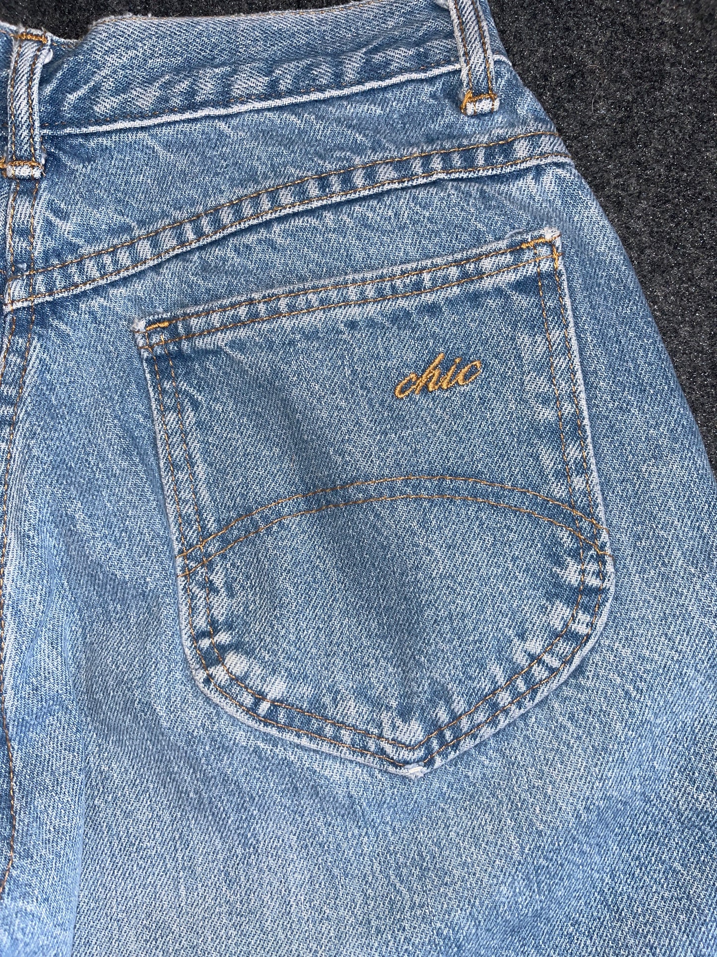 90/00's Chic Blue Denim Mom Jeans Light Wash Pants - 24" x 24"