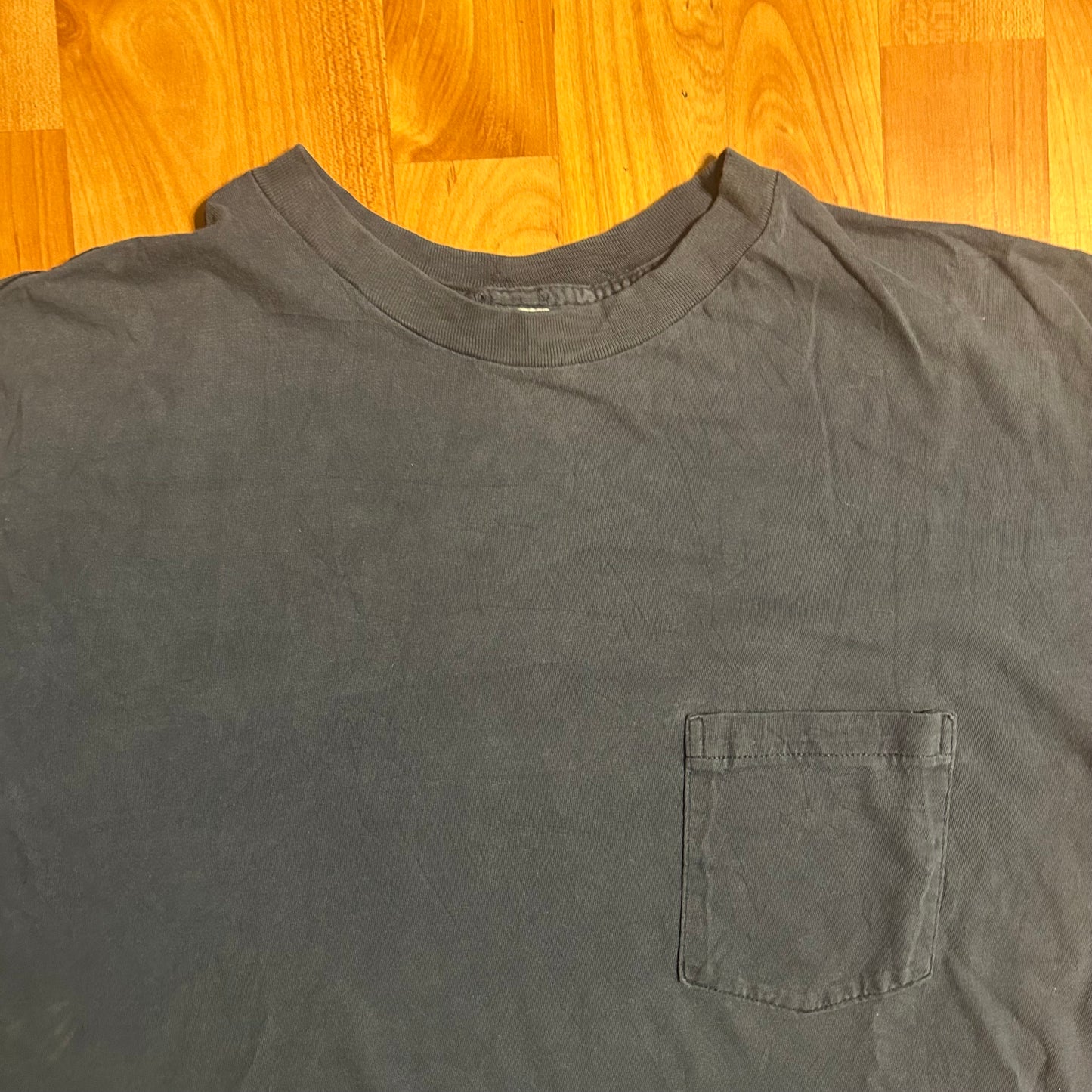 90’s Gap Single Stitch Distressed Faded Navy Blank Pocket Tshirt - Medium - 21.5” x 27”