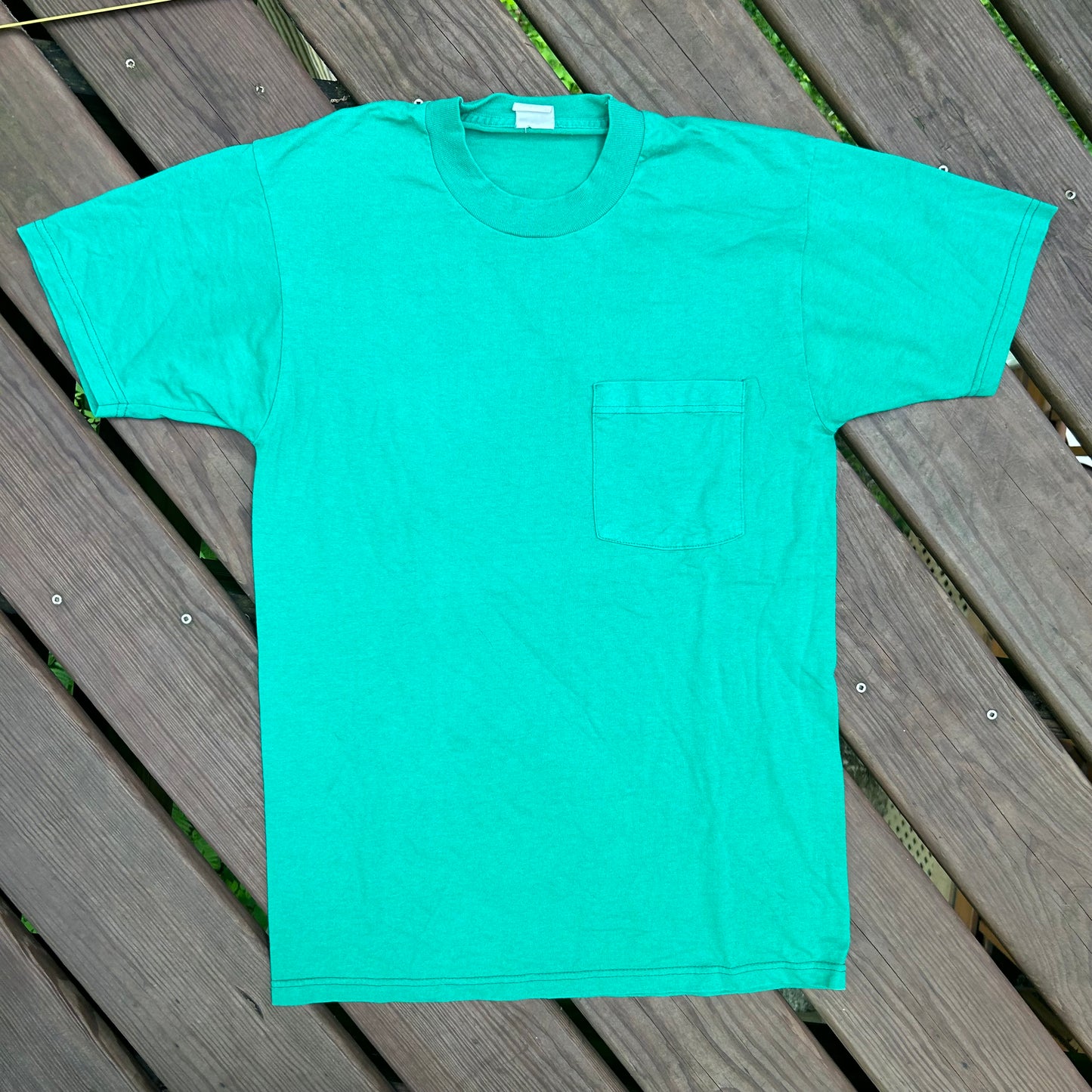 90’s FOTL Green Blank Pocket Tshirt - Small - 18” x 28”