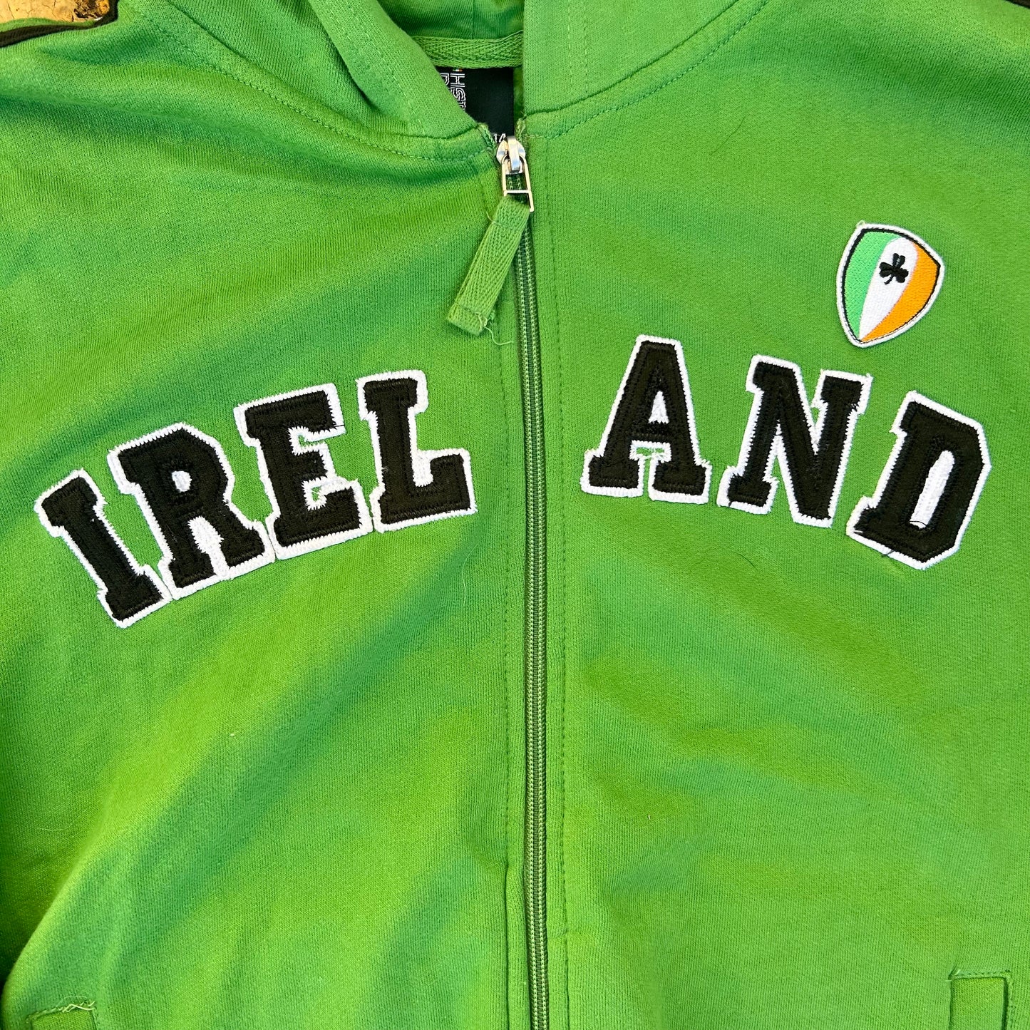 00’s Ireland Striped Zip Up Hooded Sweatshirt - Medium - 20" x 21"