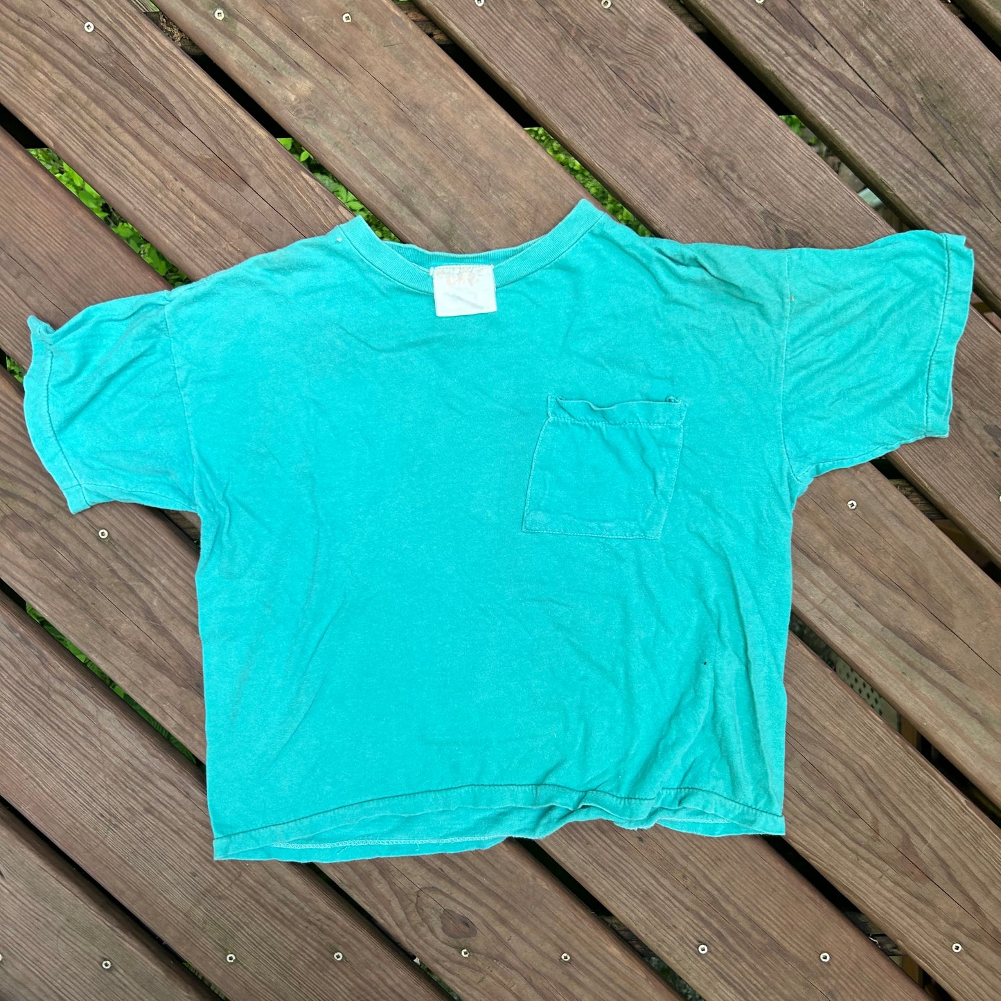 80/90’s CSL Blank Turquoise Boxy Pocket Tshirt - Medium - 20” x 21”