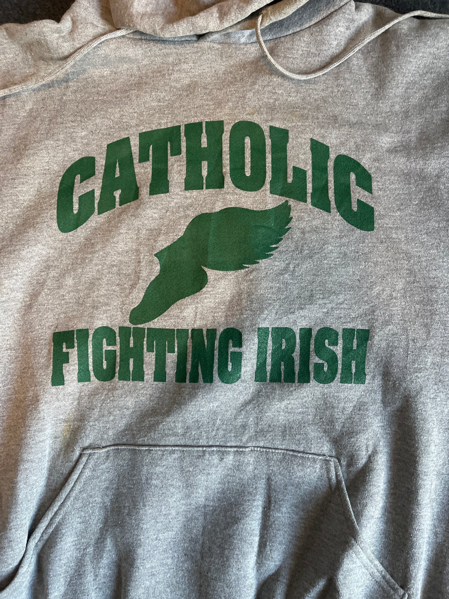 00's Russell Athletics Catholic Fighting Irish Hooded Sweatshirt - XLarge - 24" x 26.5"