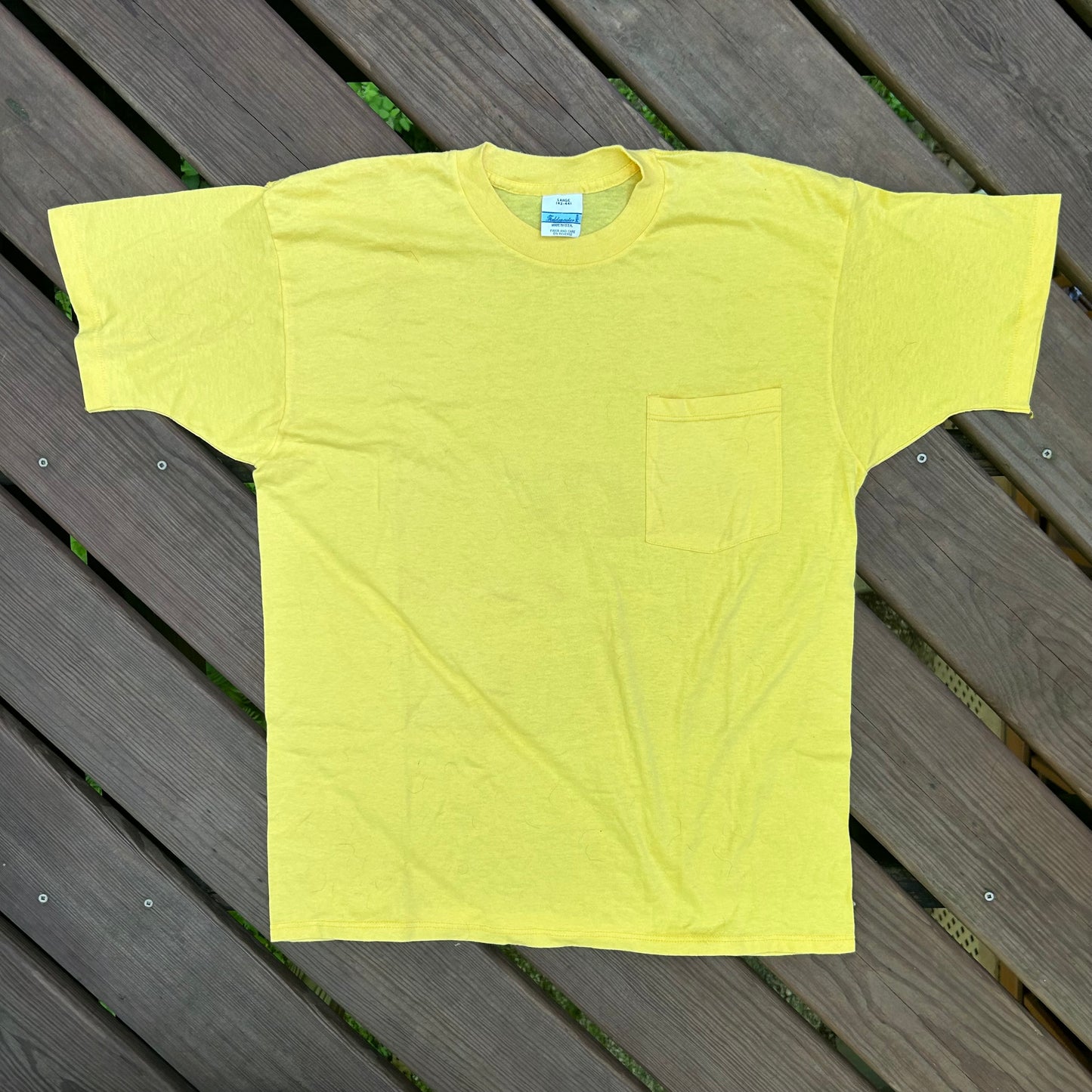 80’s Fieldmaster Yellow Blank Pocket Tshirt - Medium - 21” x 28”