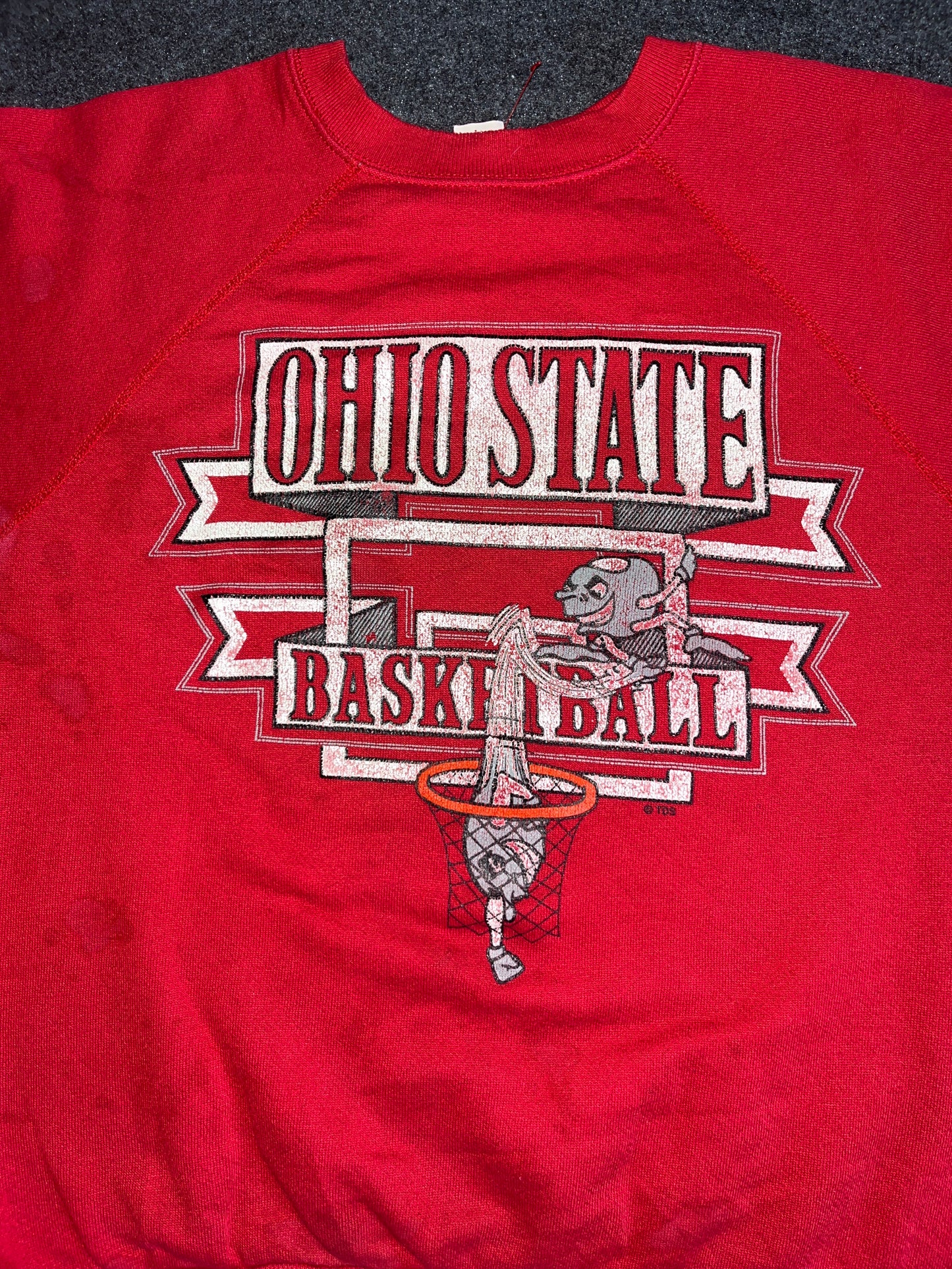 80/90's Ohio State Buckeyes Basketball College University Crewneck Sweatshirt - Large - 22" x 22"