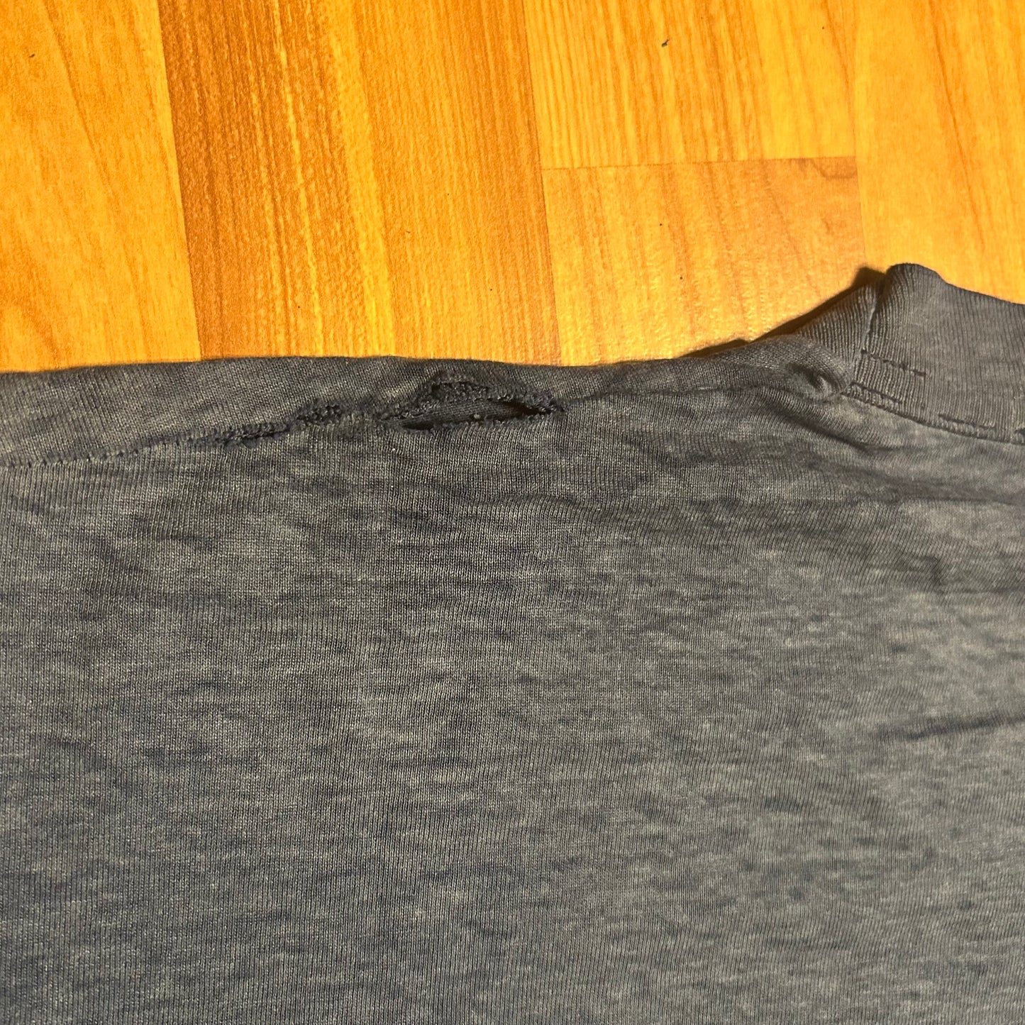 80/90’s Single Stitch Distressed Sun Faded Navy Thin Blank Pocket Tshirt - Large - 22” x 27”