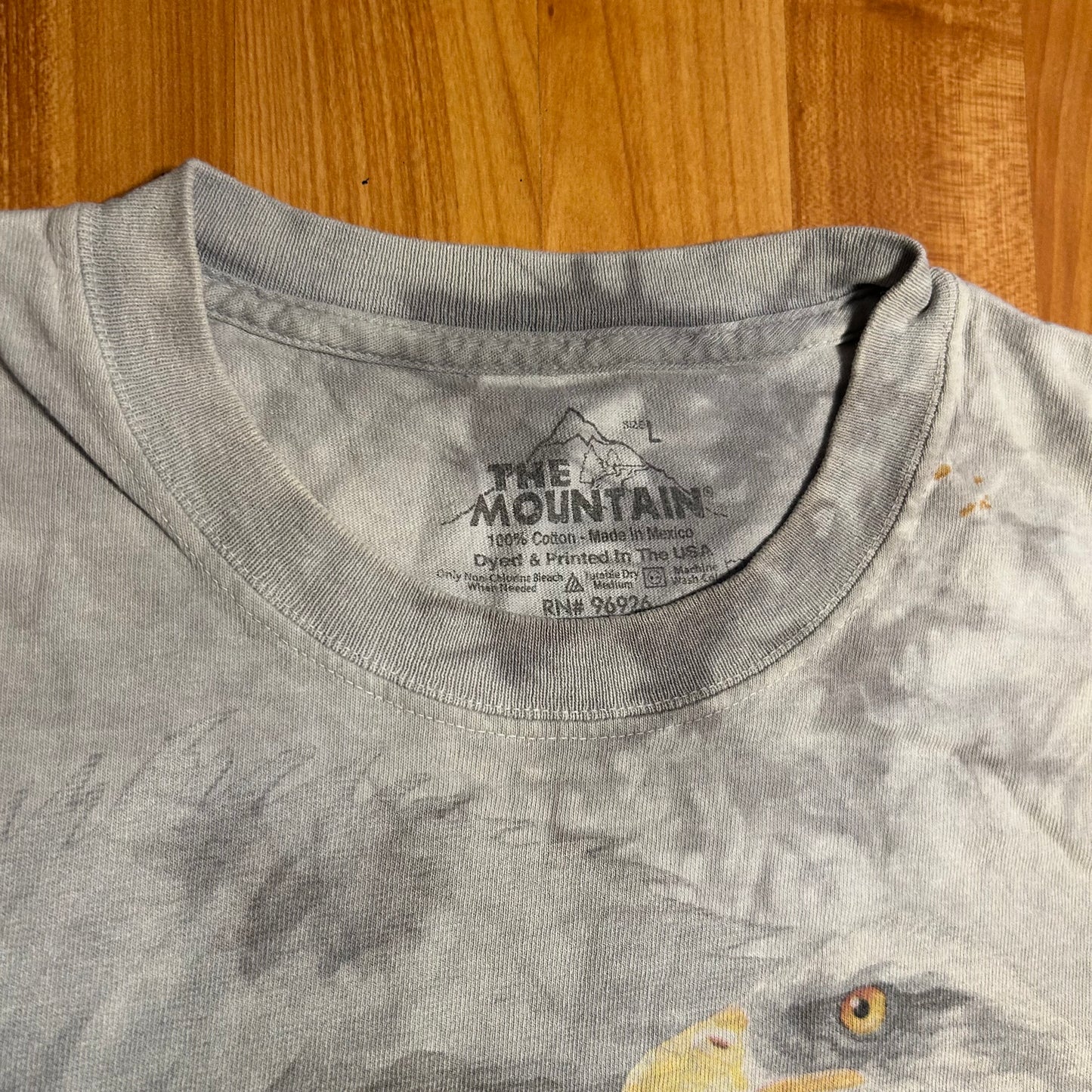 The Mountain Eagle Grey White Tie Dye Tshirt - Large - 22” x 29”