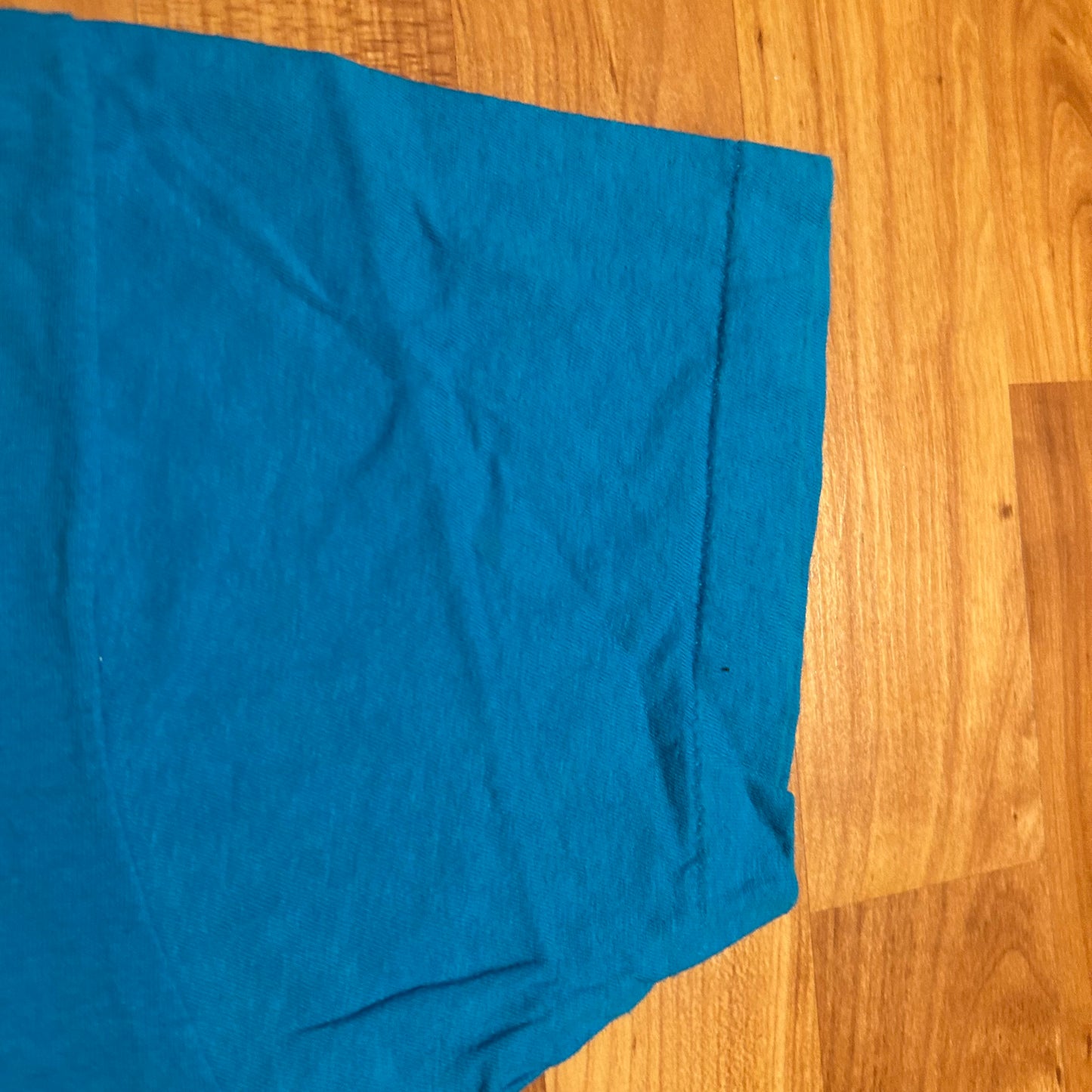 90’s FOTL Single Stitch Teal Blank Pocket Tshirt - Small - 19.5” x 27”