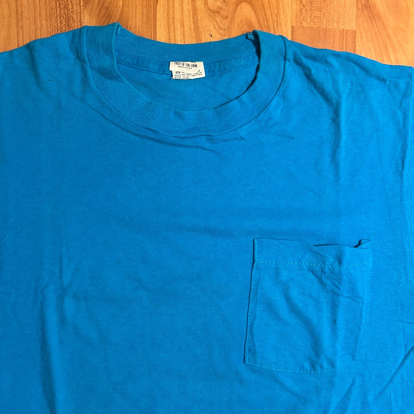 90’s FOTL Single Stitch Teal Blank Pocket Tshirt - Small - 19.5” x 27”