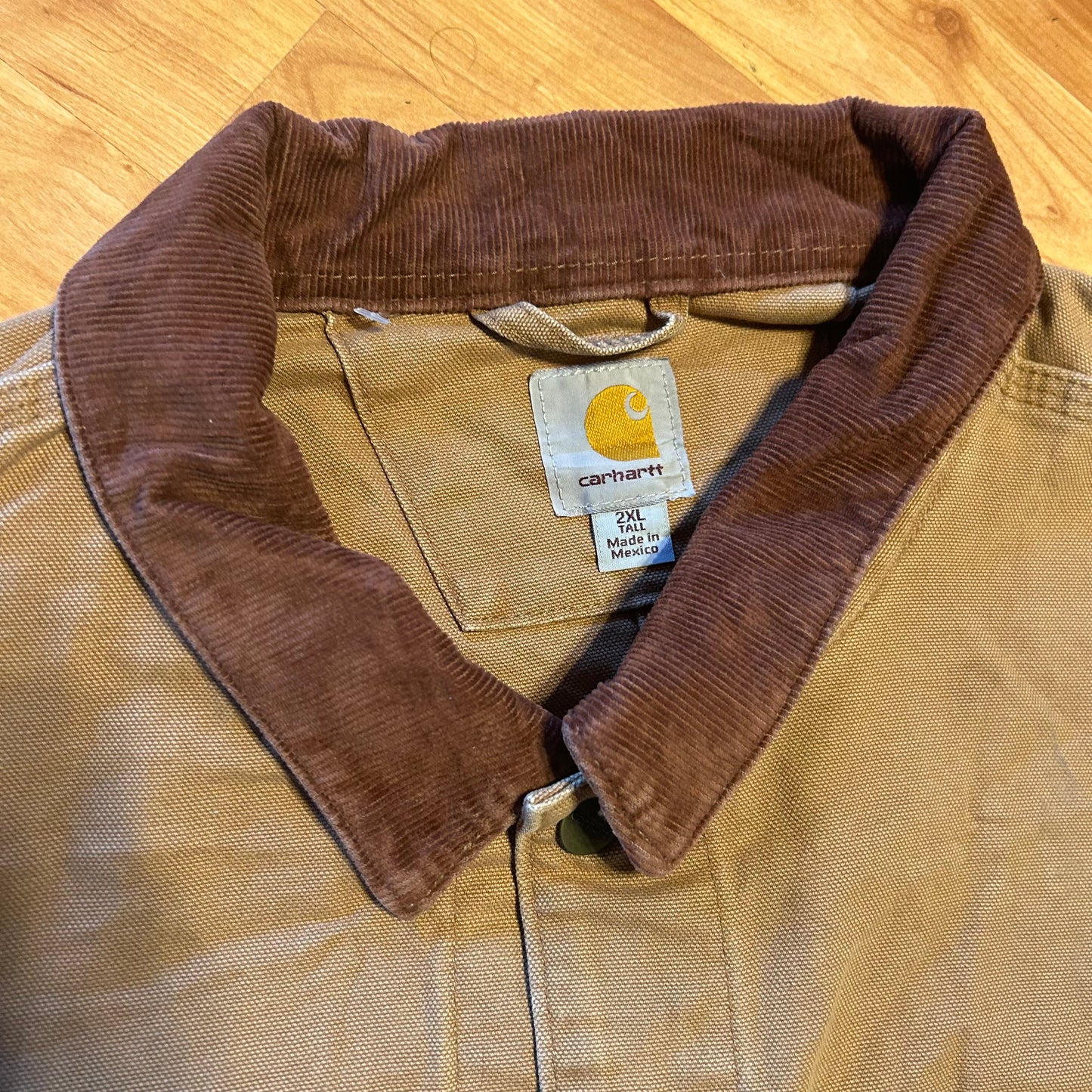 Carphartt Carhartt Corduroy Collar Chore Coat Tennessee Volunteers Jacket - XLarge - 26” x 34”