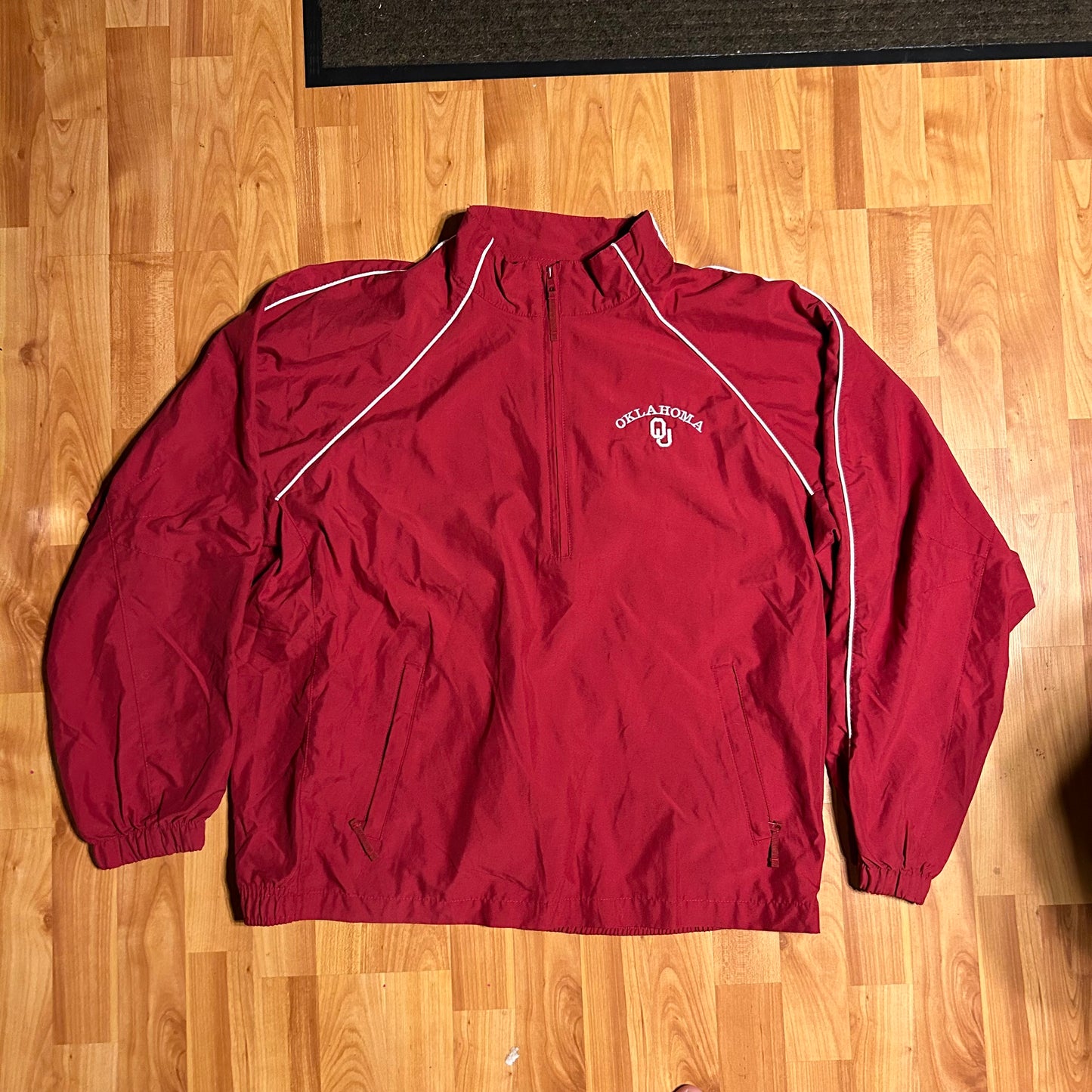 SportTek Oklahoma University OU Windbreaker Jacket - XLarge - 25” x 26”