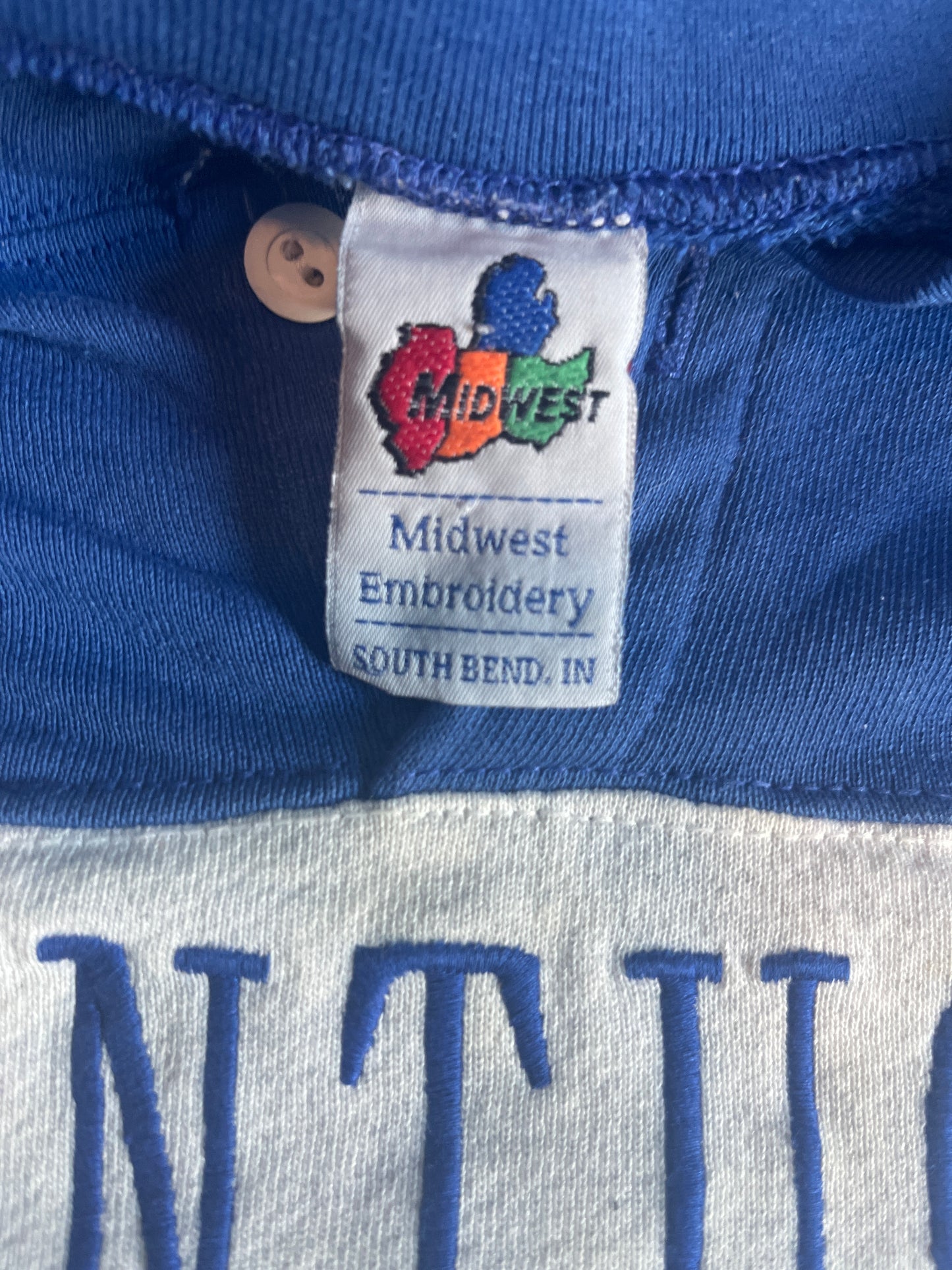 Midwest Embroidery Kentucky University College Crewneck Sweatshirt - XLarge - 24" x 28.5"