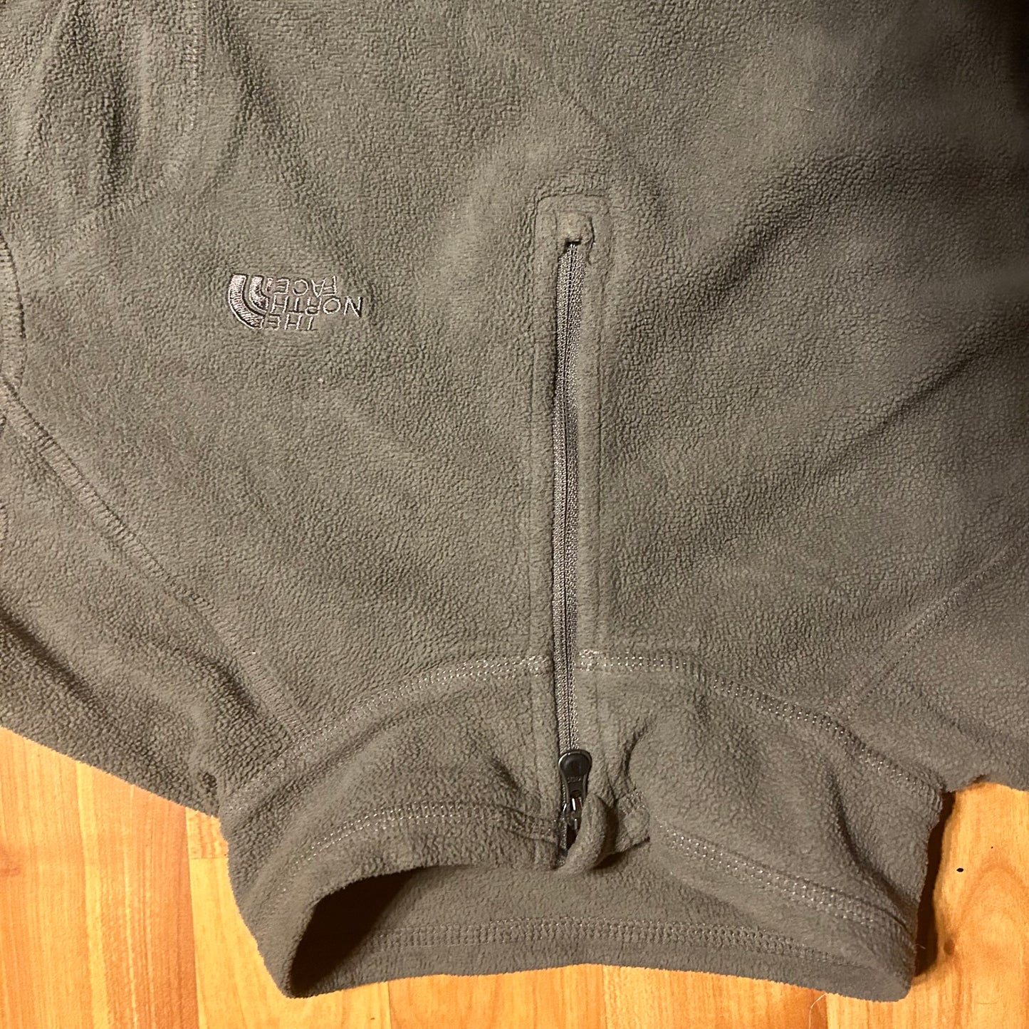 The North Face Quarter Zip Fleece - Medium - 20” x 27”