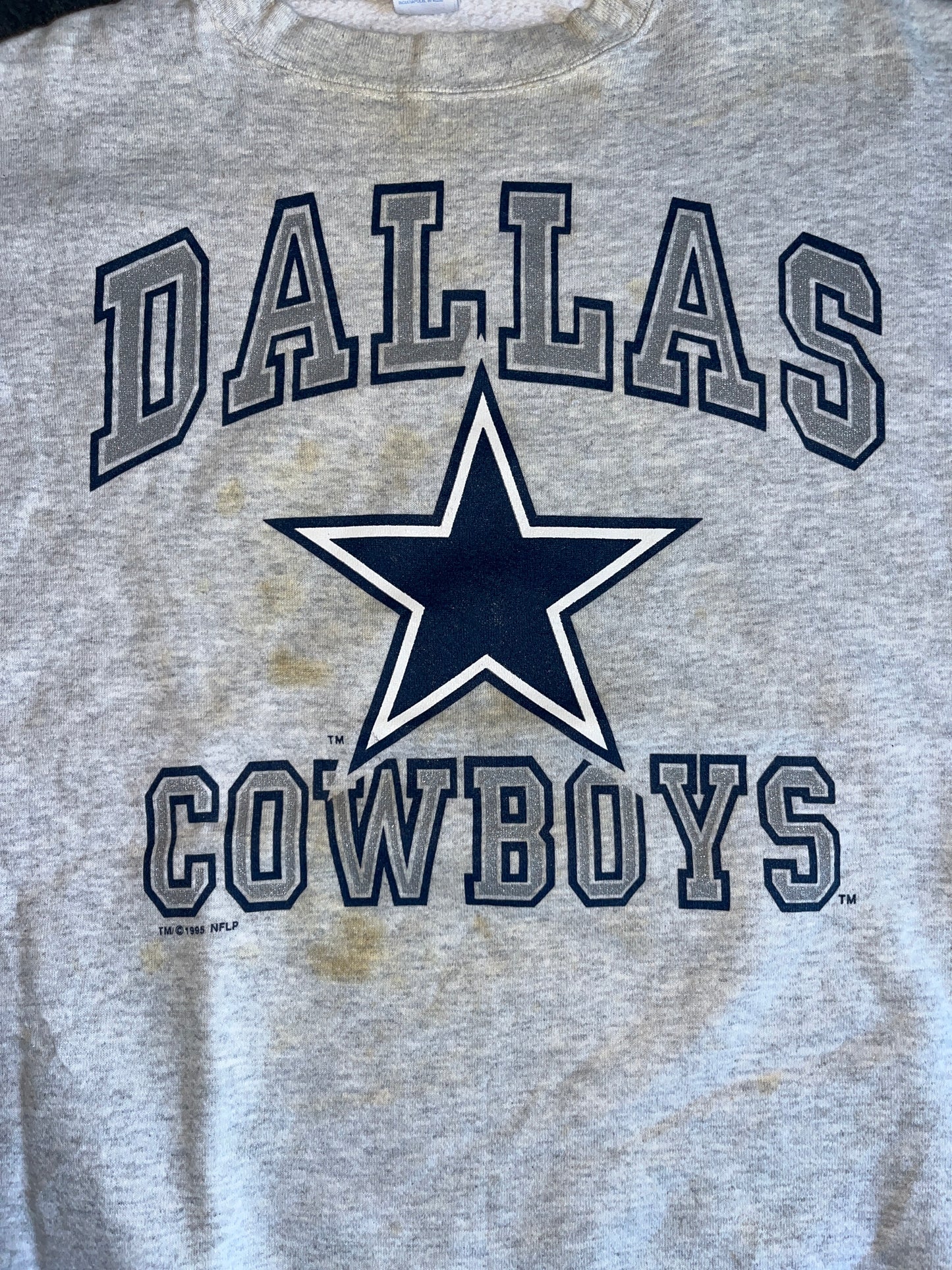 7Logo Dallas Cowboys NFL Crewneck Sweatshirt - XLarge - 26.5" x 29.5"