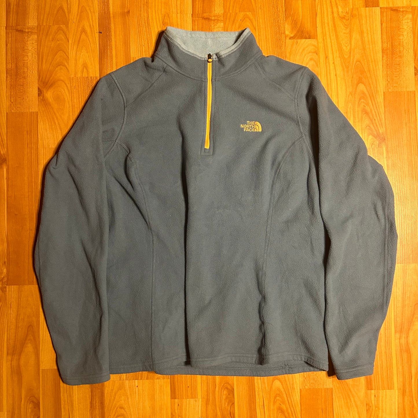 The North Face Quarter Zip Fleece - Medium - 21.5” x 26”