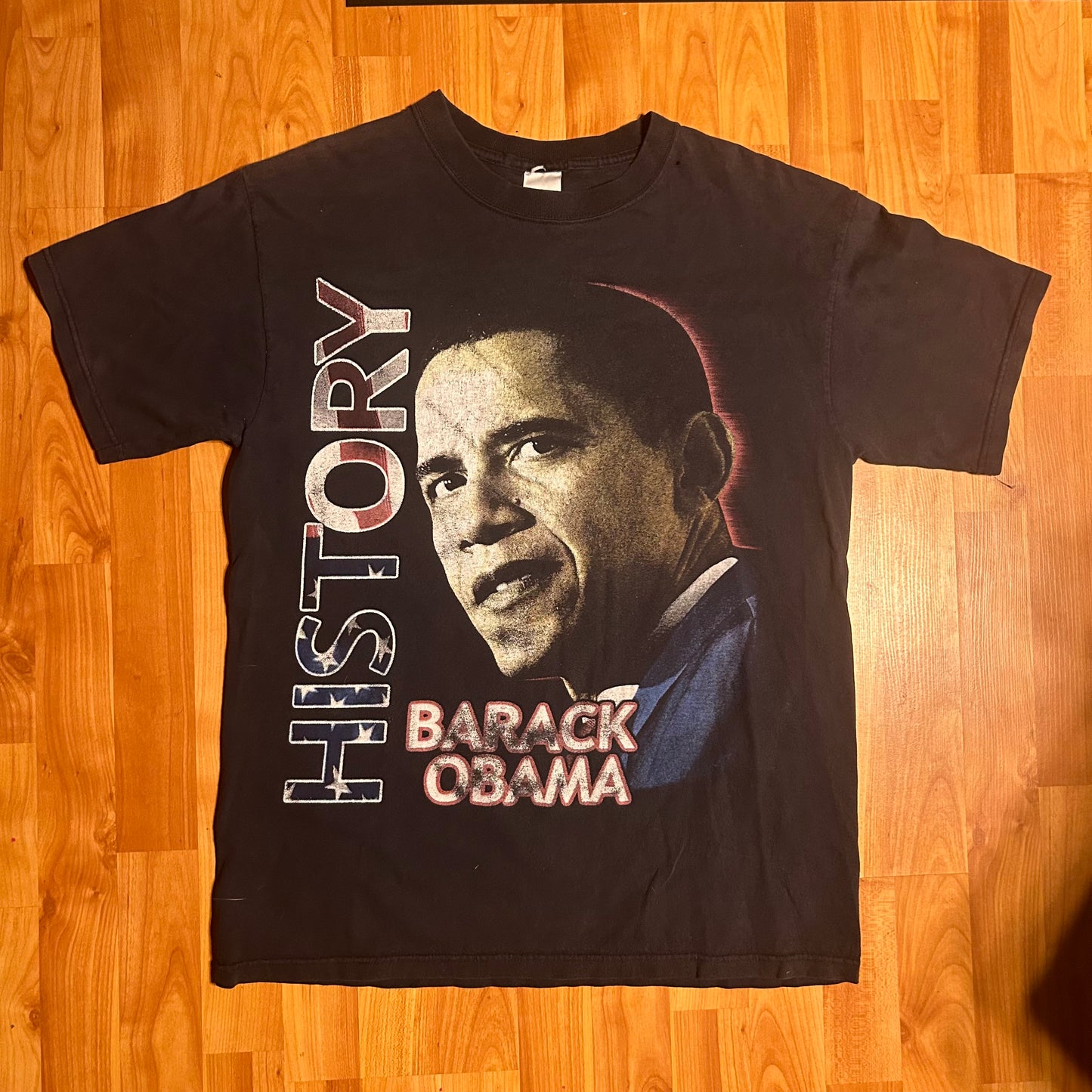 Barack Obama 2008 History Tshirt - Medium - 20” x 28.5”