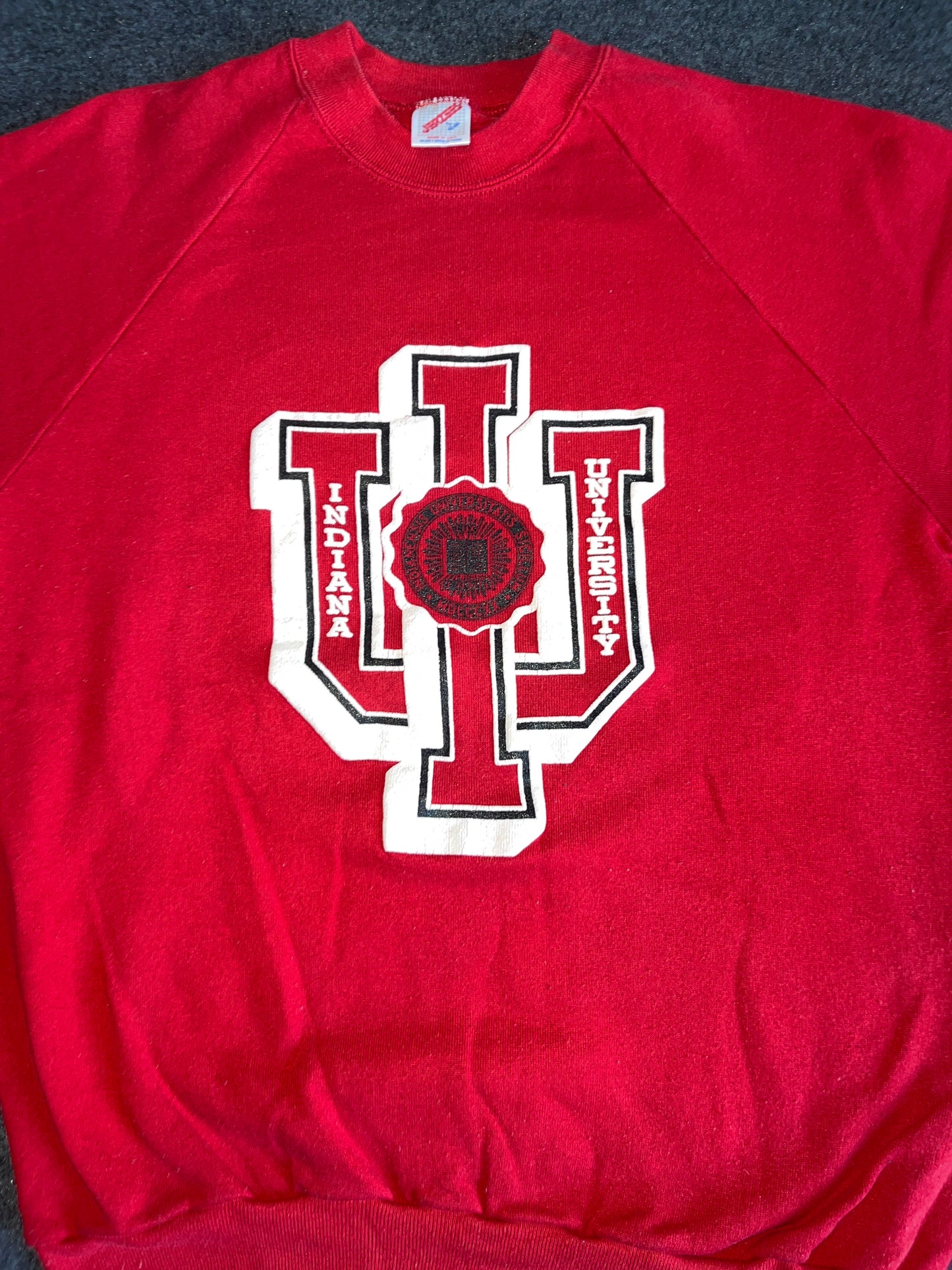 90's Jerzees IU Indiana Hoosiers University Crewneck Sweatshirt - Medium - 20.5" x 25.5"