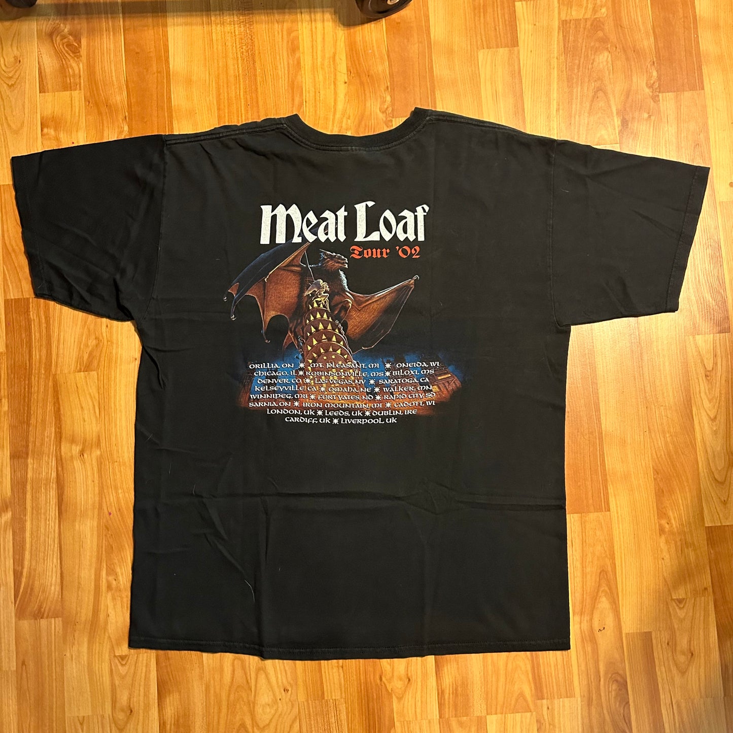 Gildan 2002 Meat Loaf Band Rock Tour Music Tshirt - XLarge - 24” x 30”