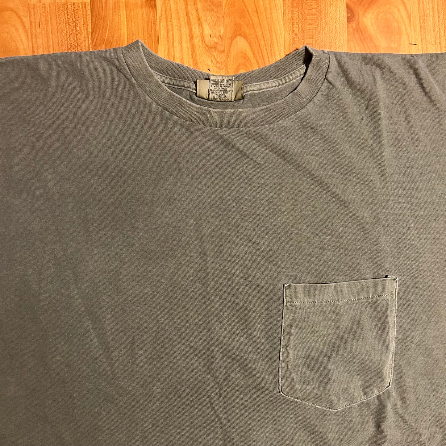 90’s Banana Republic Brown Green Blank Faded Pocket Tshirt - XLarge - 24” x 29”