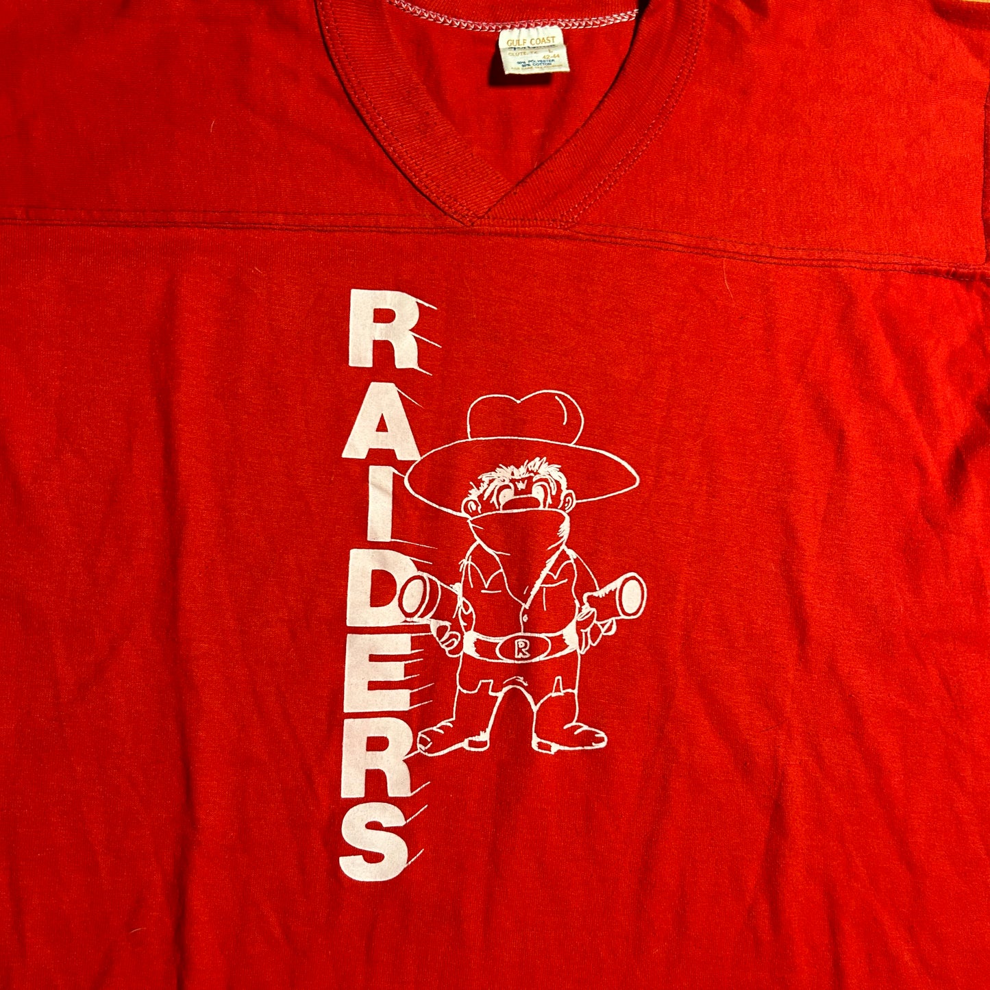 70/80’s Gulf Coast Sportswear VNeck Half Sleeve Raiders Tshirt - Small - 19” x 27”