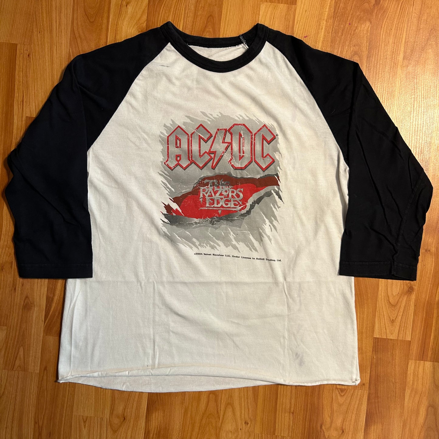 2004 AC/DC Razors Edge Tour Velvet Revolver Anthill Trading Raglan Shirt - Medium - 20” x 27”