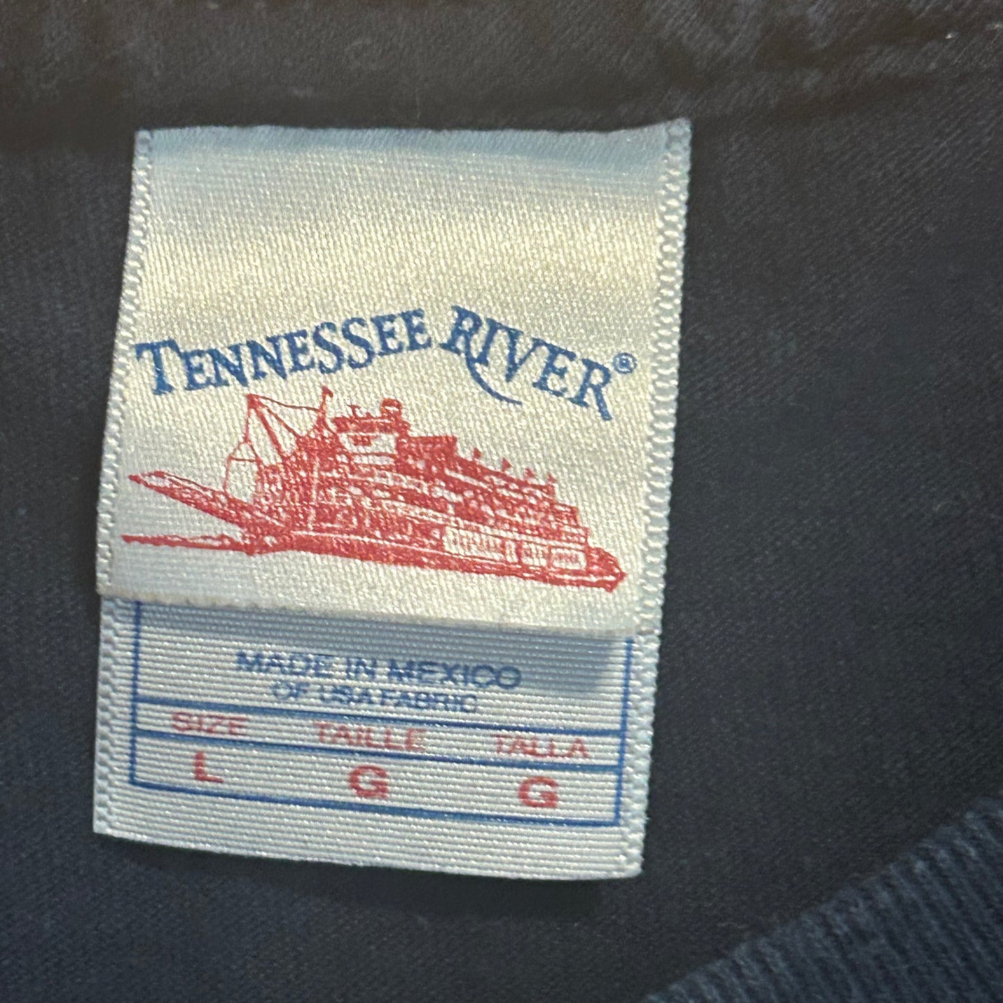 Tennessee River I Smile Because I Have No Idea What’s Going On! Dark Navy Tshirt - Medium - 20” x 28”