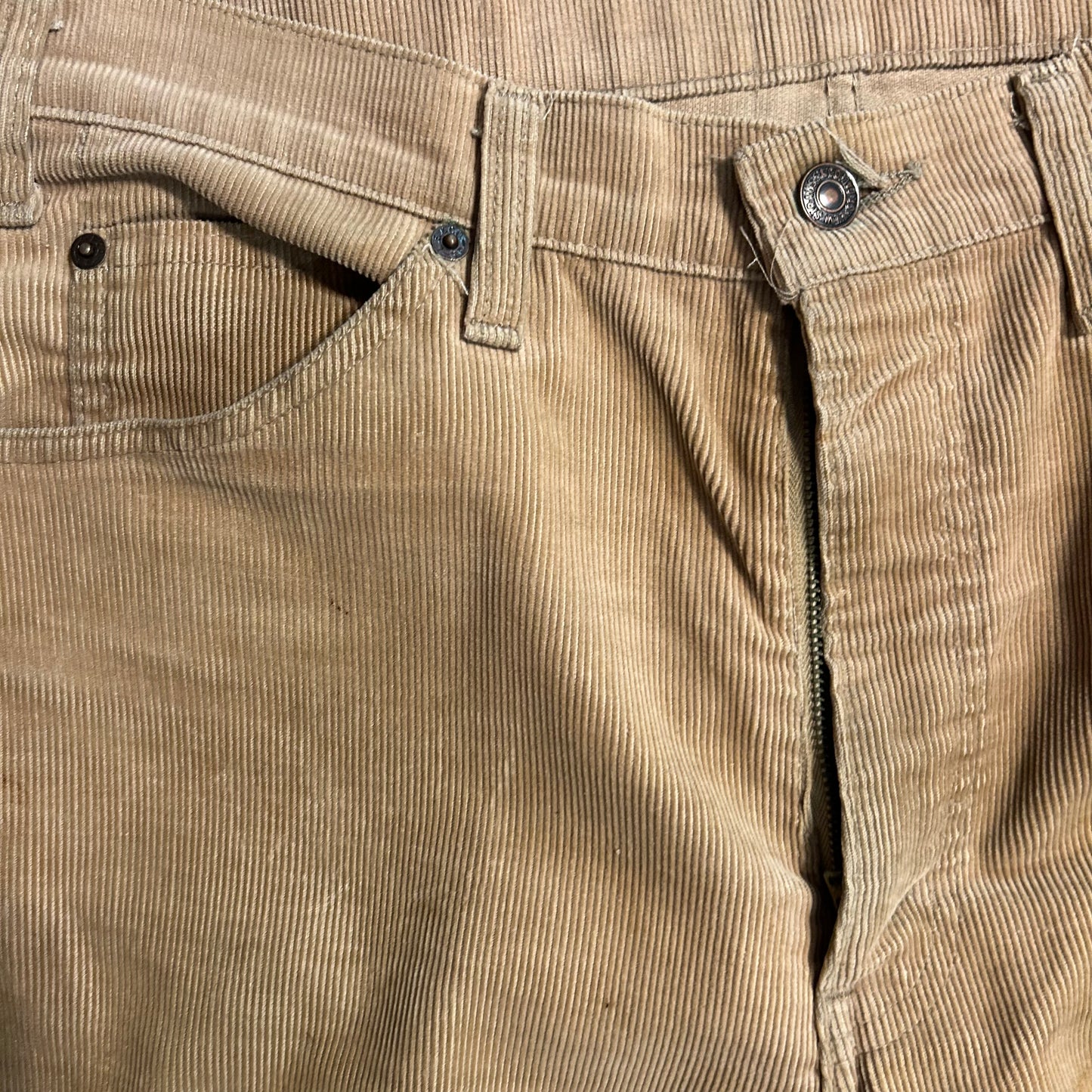 70/80’s Levi’s 517 White Tab Brown Corduroy Pants - 33” x 32”