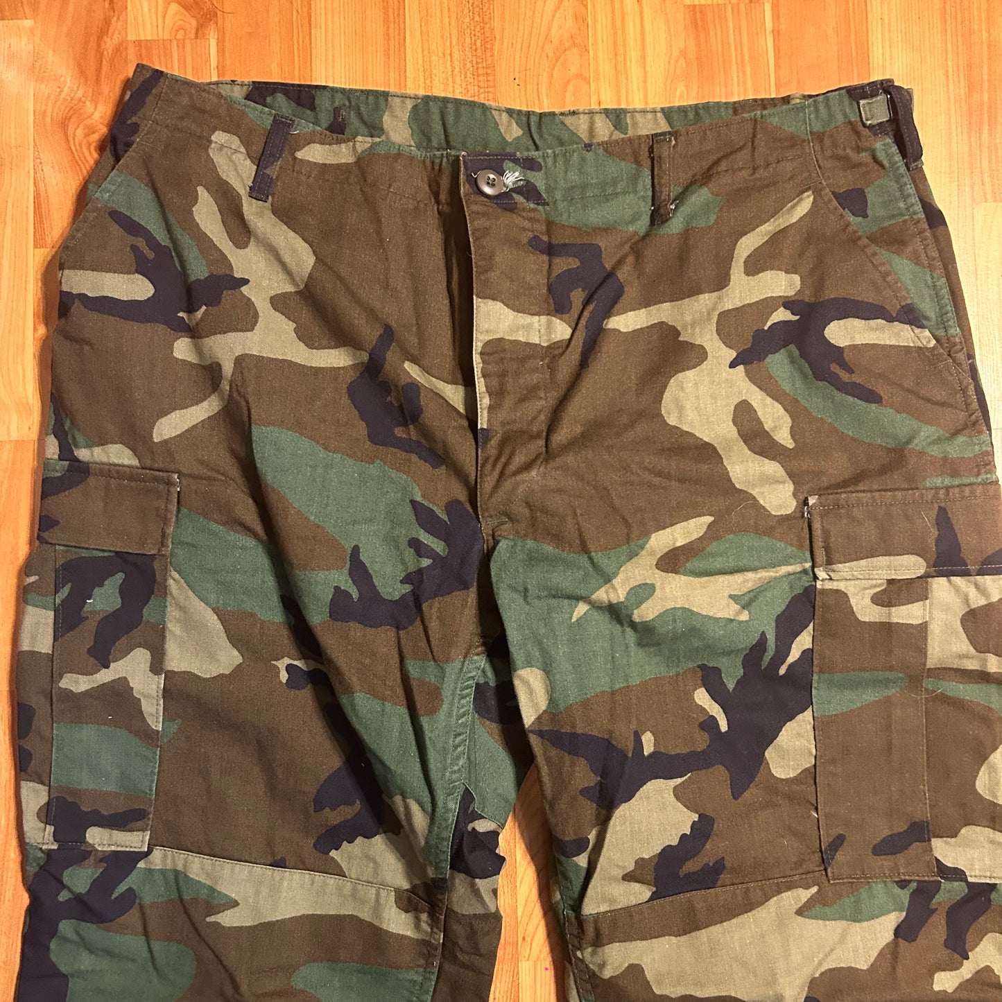 90’s Combat Cargo Trousers Camo Camouflage Pants - Adjustable XLarge - 39”-42” x 30”